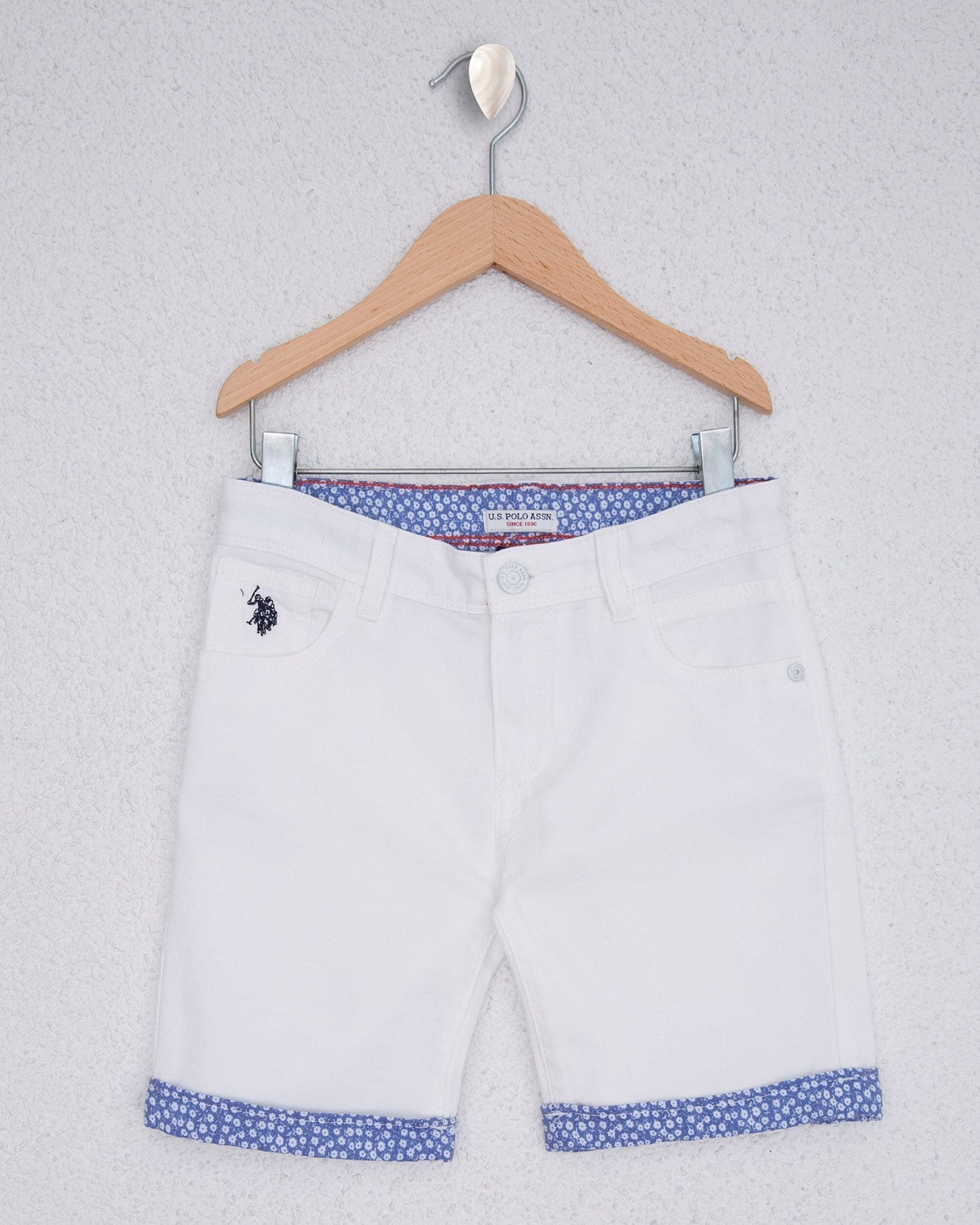 White Woven Bermuda Capri U.S. Polo Assn.