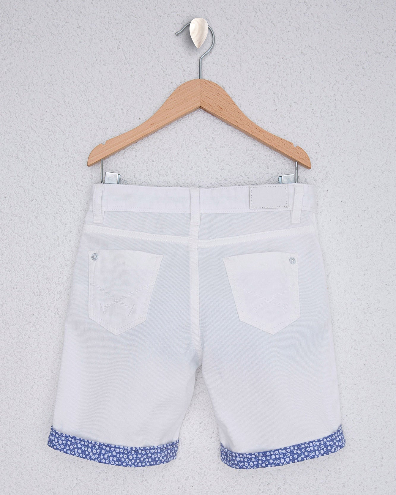 White Woven Bermuda Capri U.S. Polo Assn.