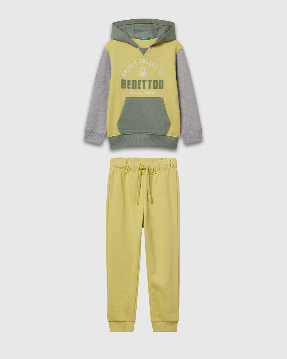 Benetton_Olive Green_Tracksuit with Pocket and Hood_G2014-GF027S_902_01