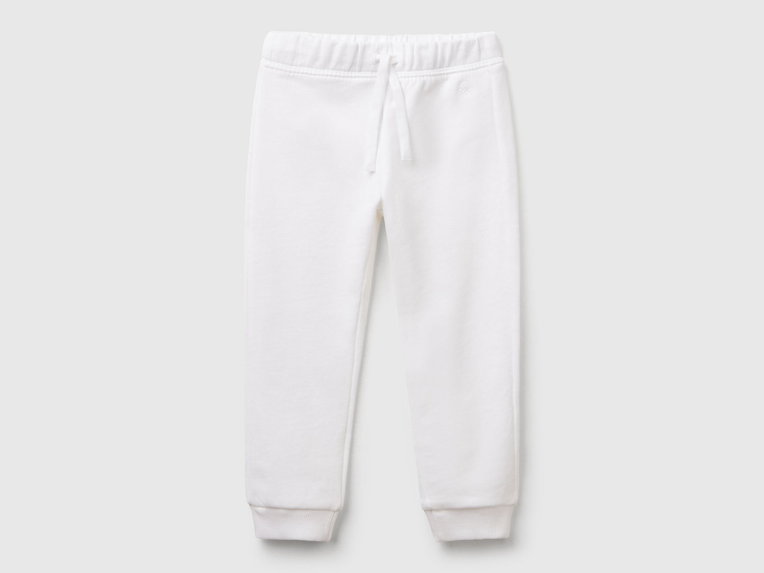 Benetton_Creamy White_Tracksuit with Glittery Print_G503U-GF01NS_074_05