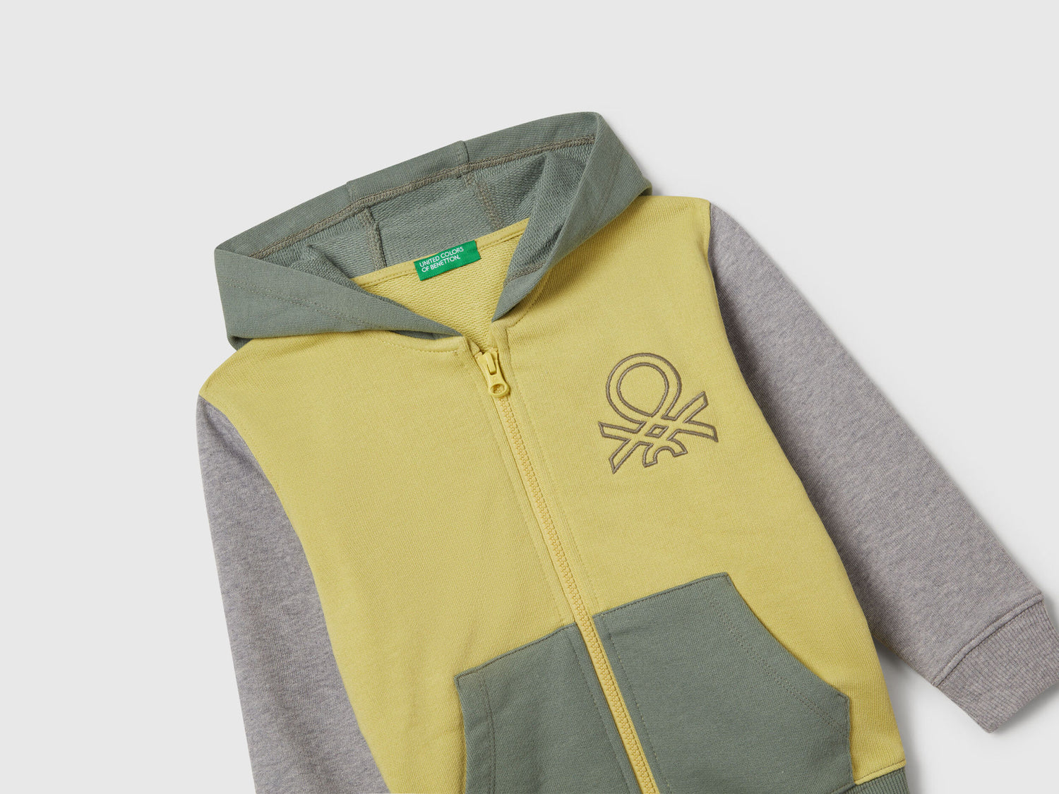 Benetton_Olive Green_Tracksuit with Embroidery_G503V-GF027S_902_04