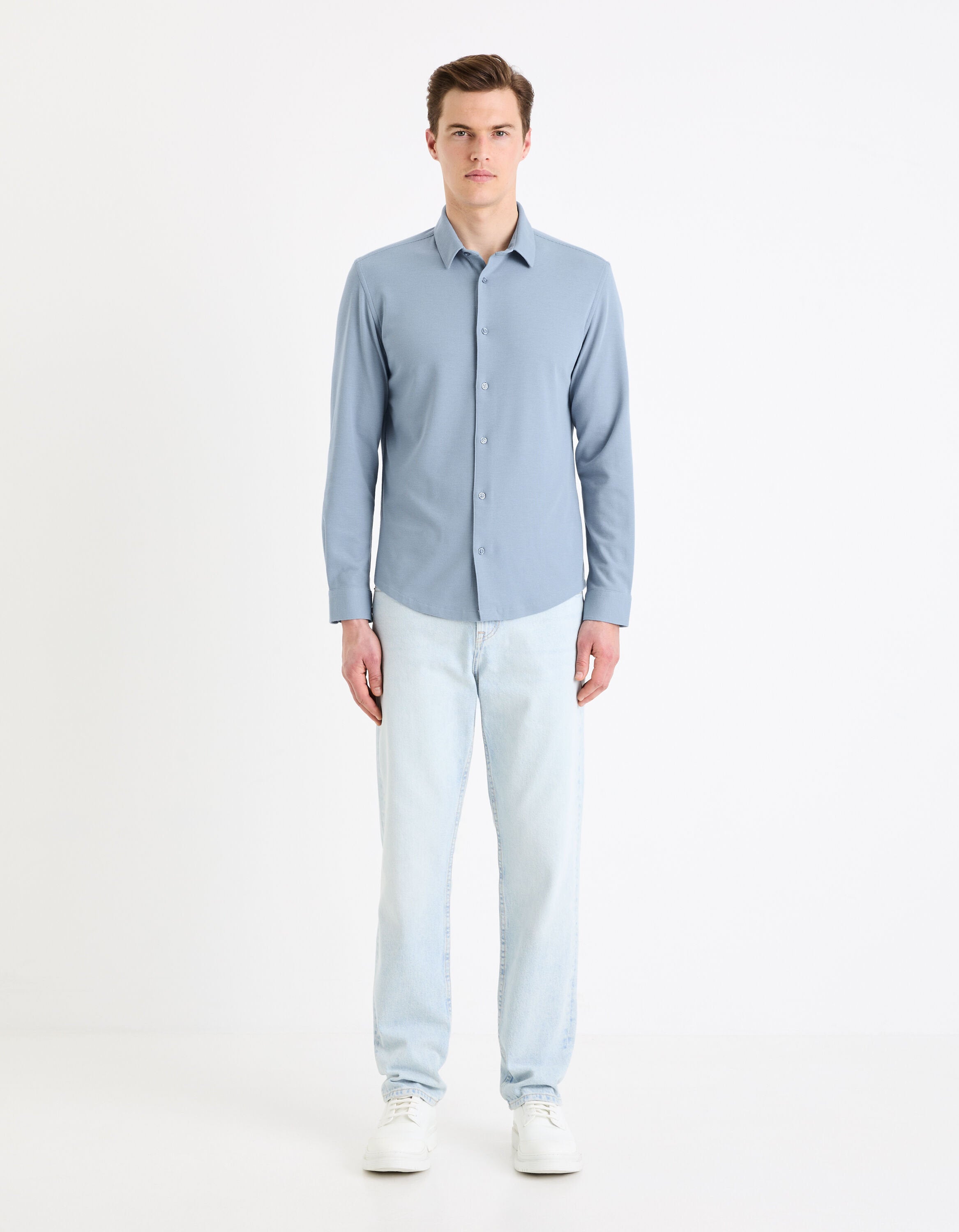 Regular Plain Embossed Shirt_GAWAFFLE_LIGHT BLUE_02