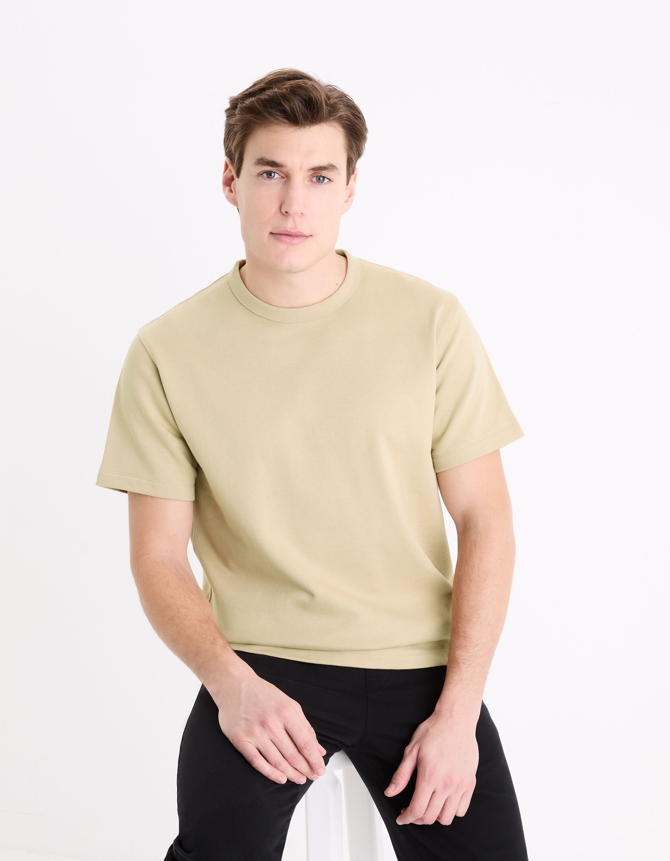 Round-Neck Cotton T-Shirt_GEFALL_LIGHT TAUPE_03