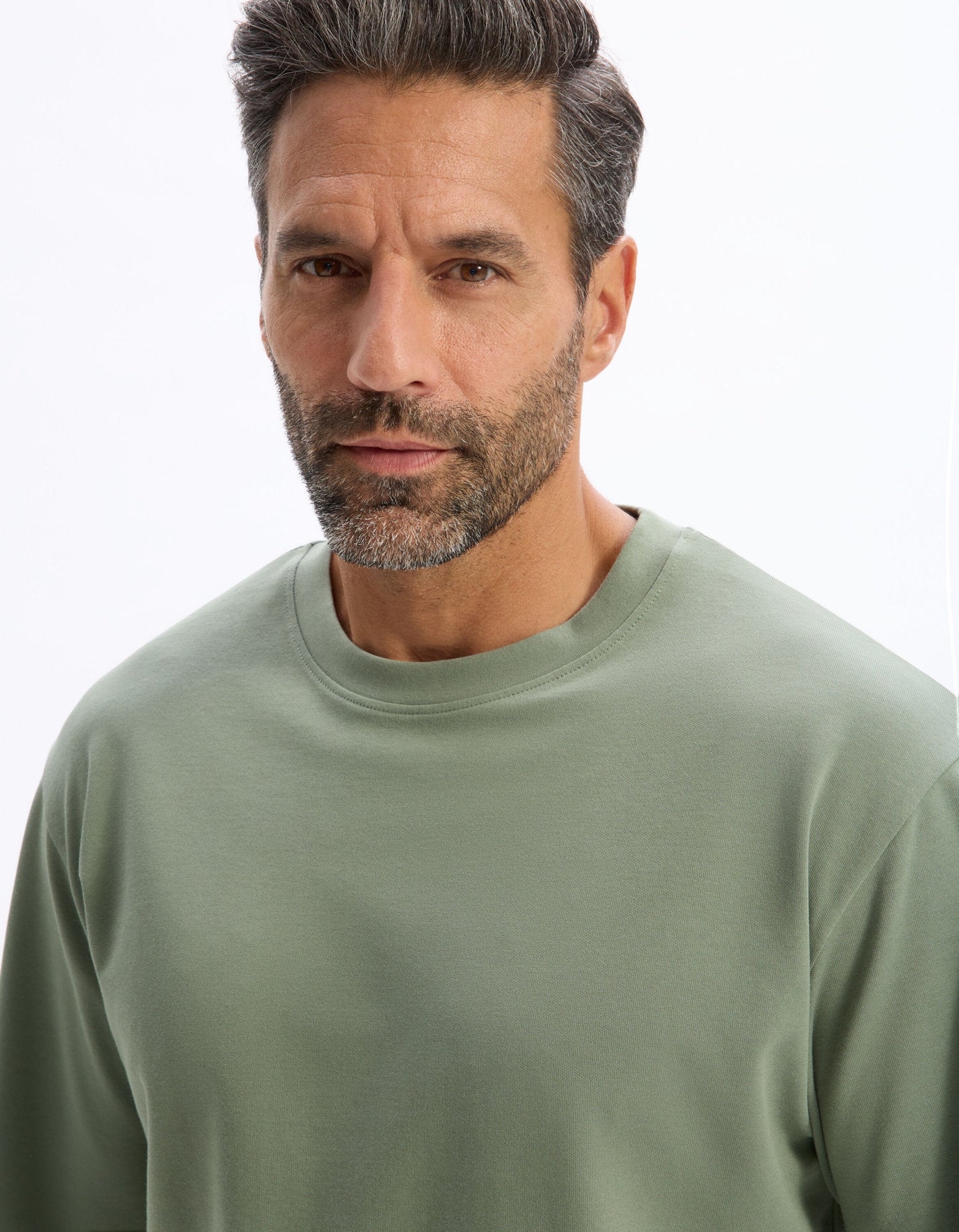 Celio_Green Oversized T-Shirt Round Neck_GEHEM_SAUGE_04