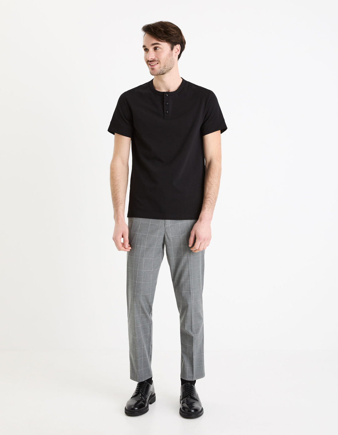 Straight Stretch Cotton Henley Collar T-Shirt_GELEY_BLACK_02