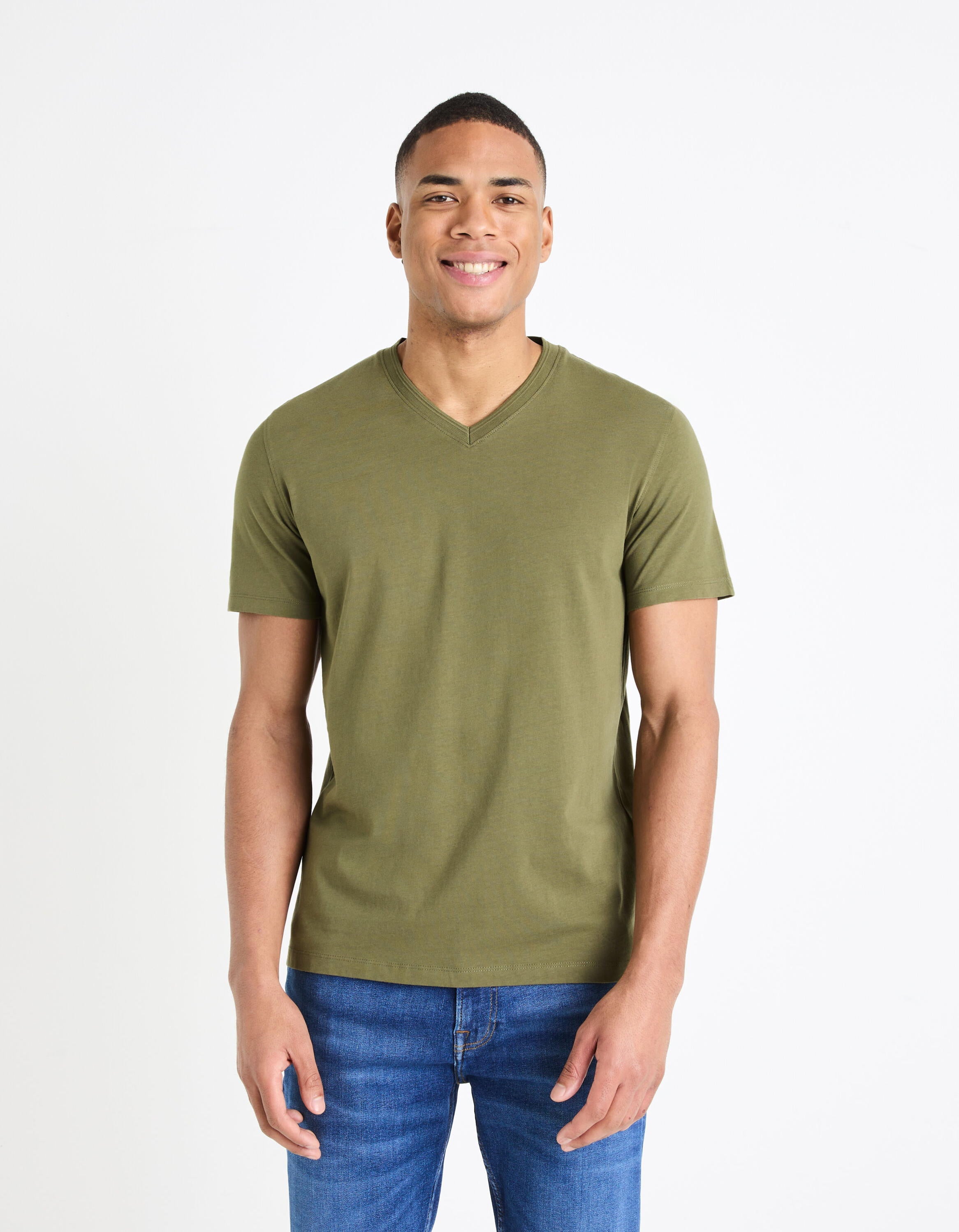 Cotton V-Neck T-Shirt_GENFILE_DARK KHAKI_03