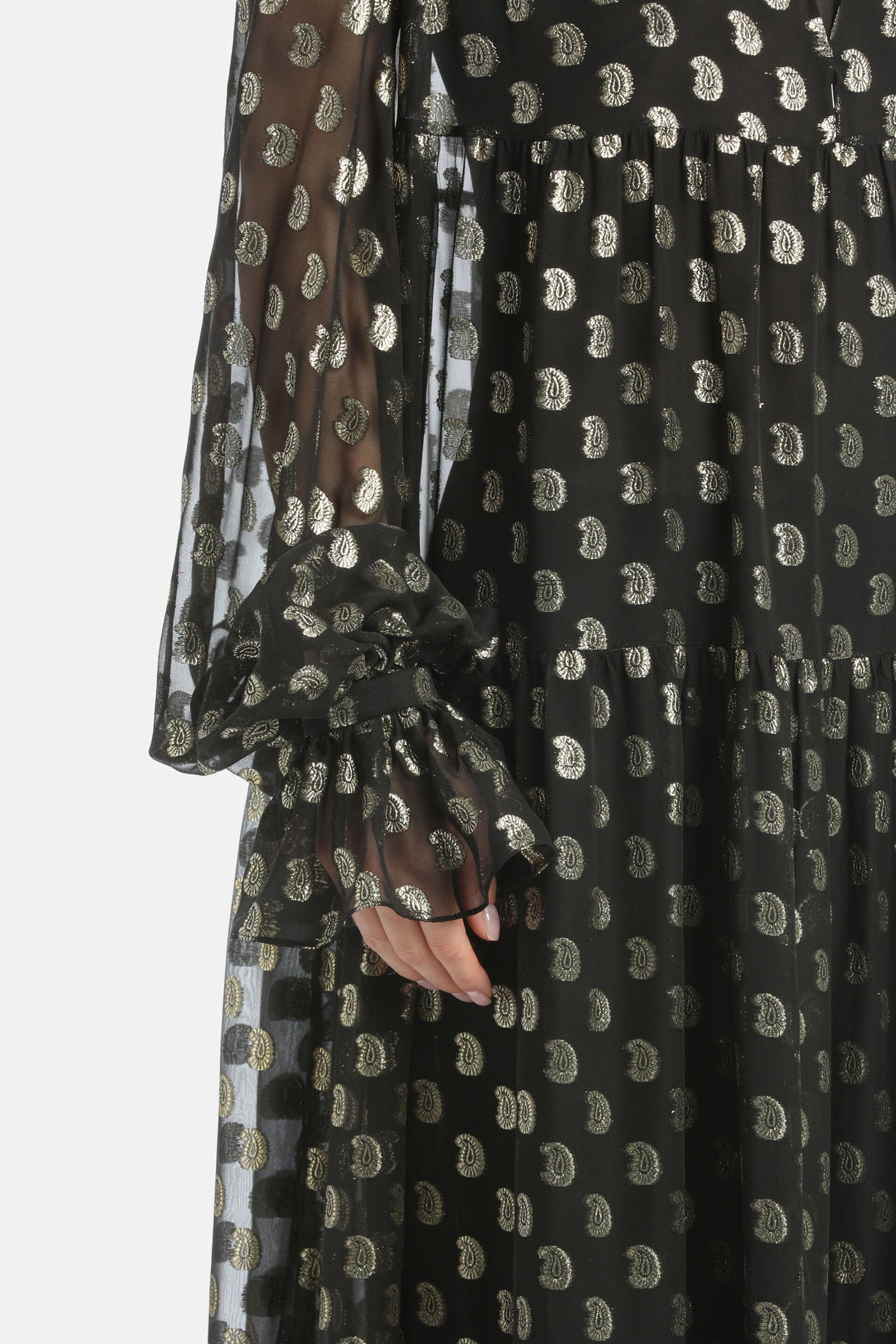 Luisa Spagnoli_Var Nero Oro_Gestionale - Silk Gown Ð Fashion Show_GESTIONALE_3947_04