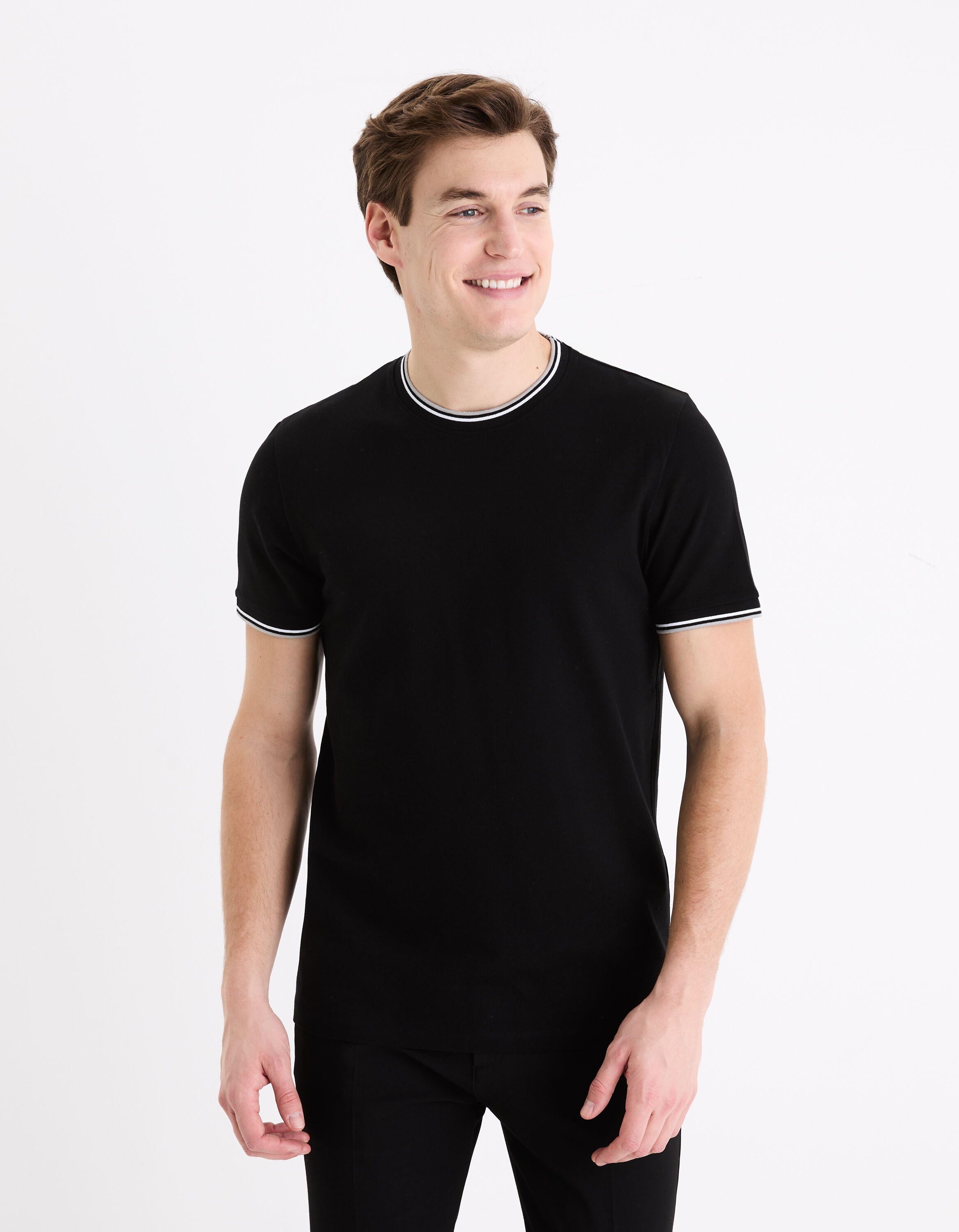 Round-Neck Stretch Cotton T-Shirt_GETERAYE_BLACK_03