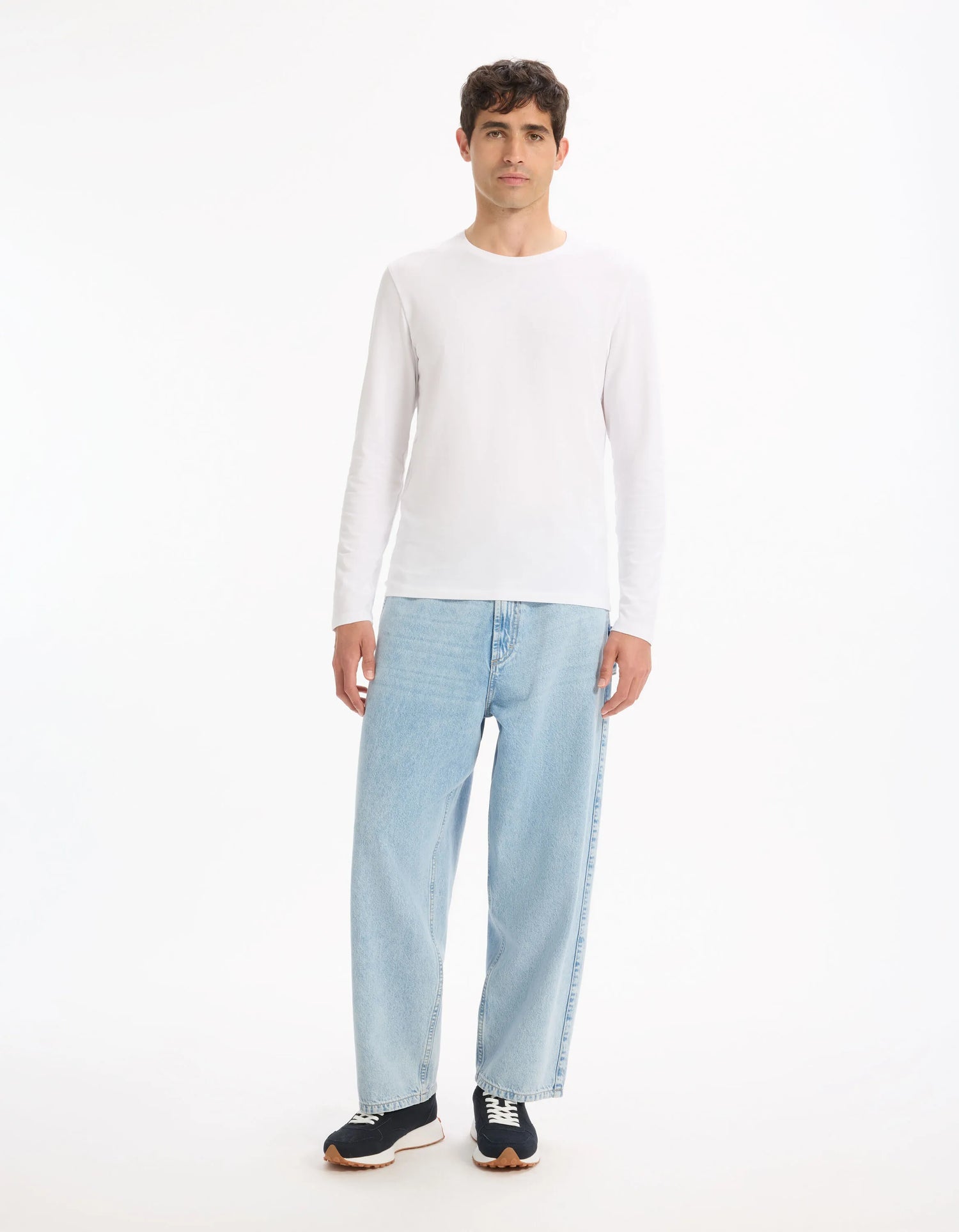 Celio_Optical White_Long-Sleeved Round Neck T-Shirt_GEUNIML_OPTICAL WHITE_02