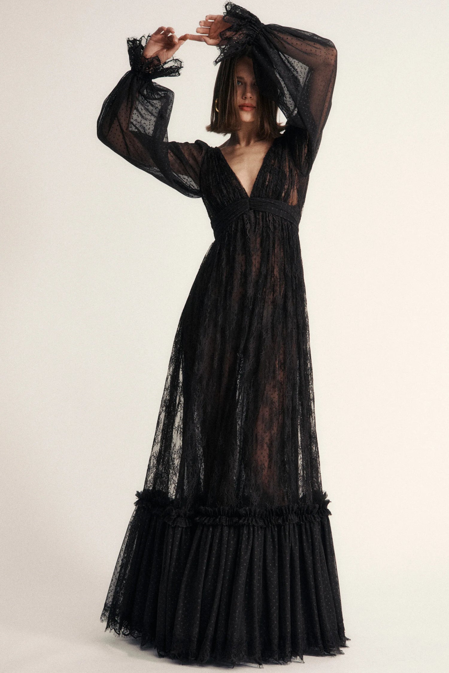 Luisa Spagnoli_Black_Girella - Lace Gown Ð Fashion Show_GIRELLA_0993 0993_01