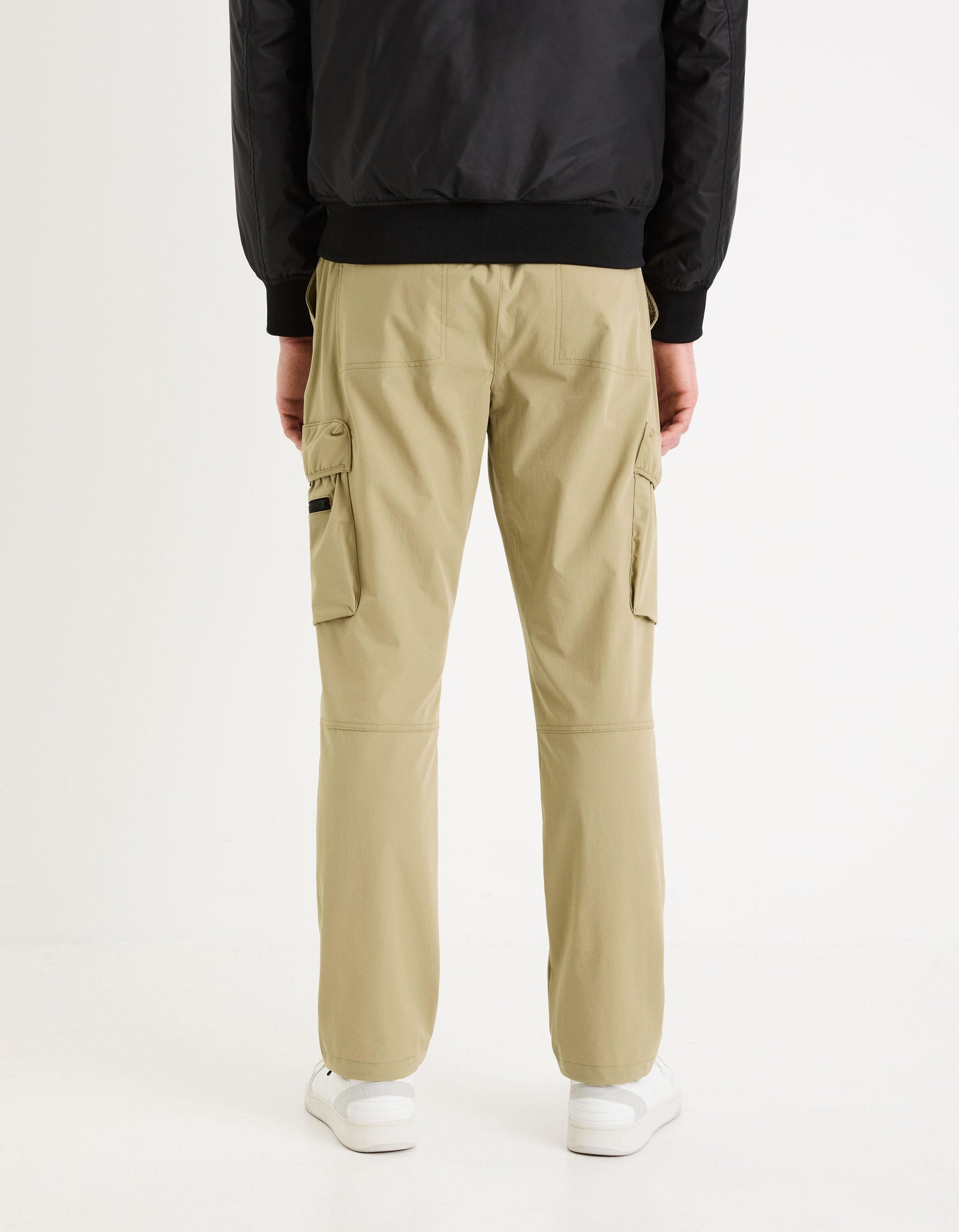 Cargo Pants_GOMIDDLE2_KAKI CLAIR_04