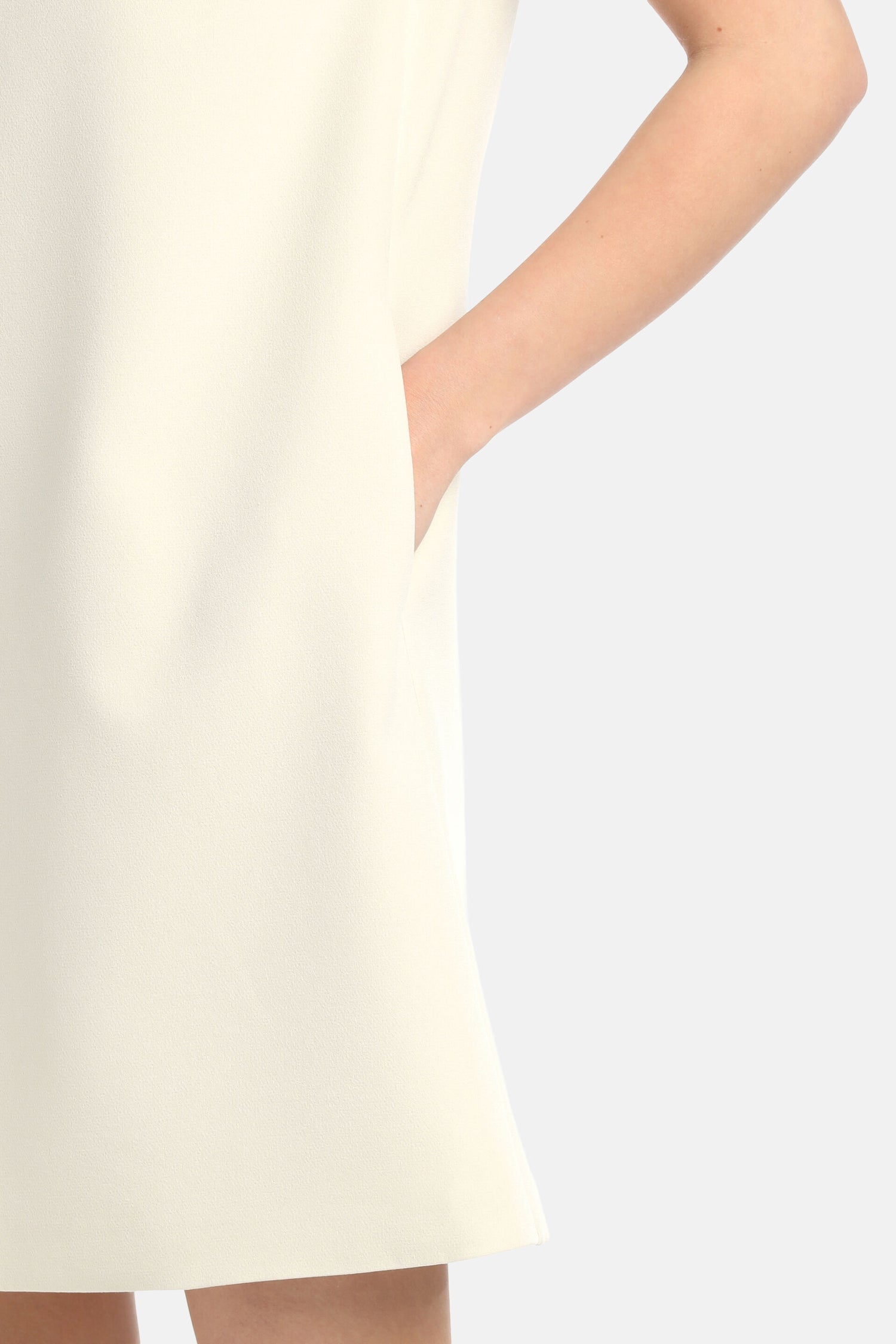 Luisa Spagnoli_Panna_Gravina - Elegant Minidress_GRAVINA_0255_04