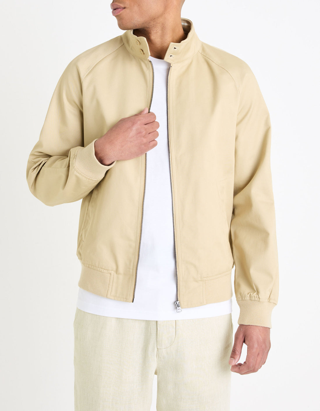 Buttoned High Collar Jacket - Beige_02