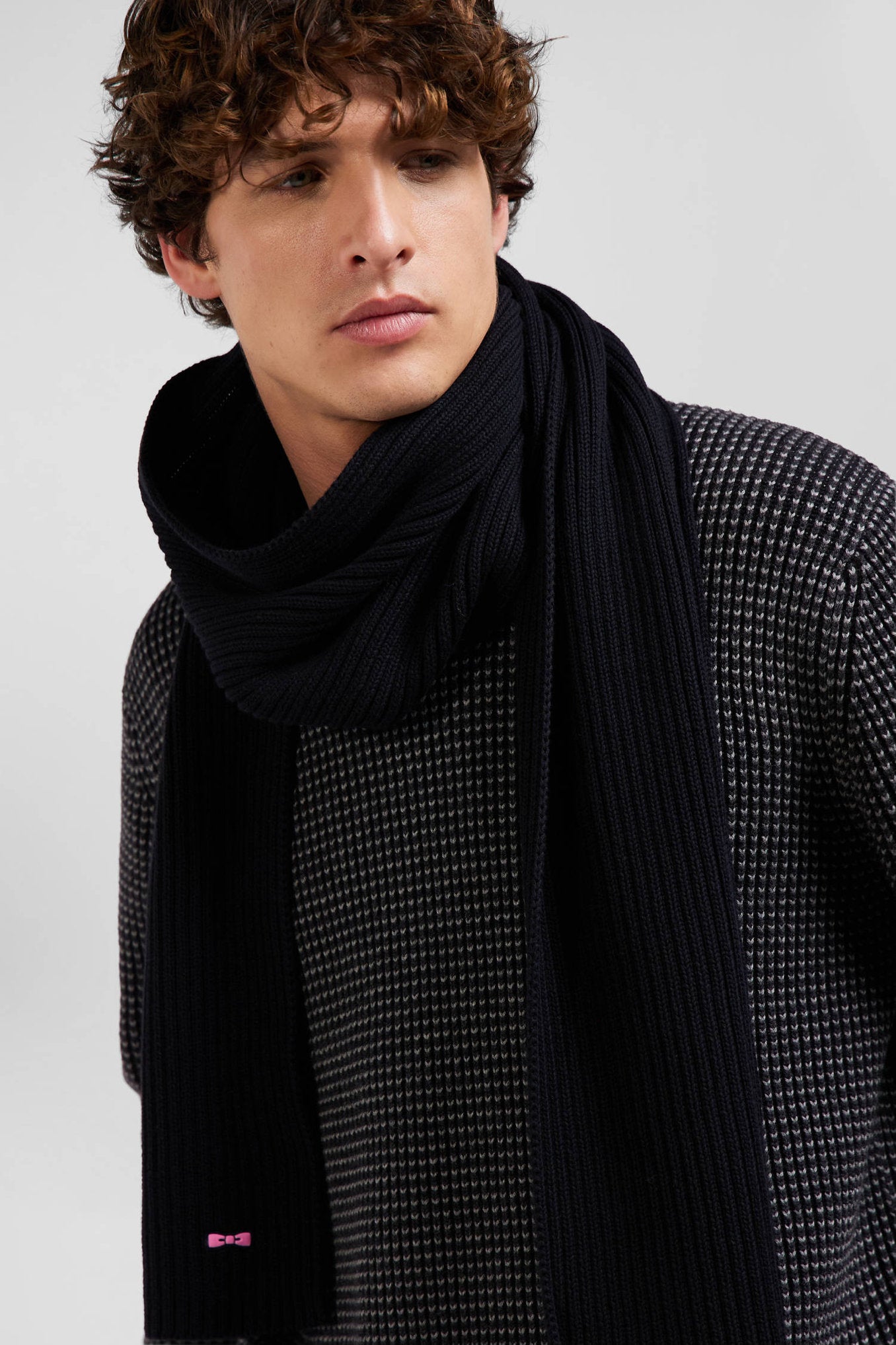 Black Plain Cotton Scarf_H24ACTEC0001_NO_01