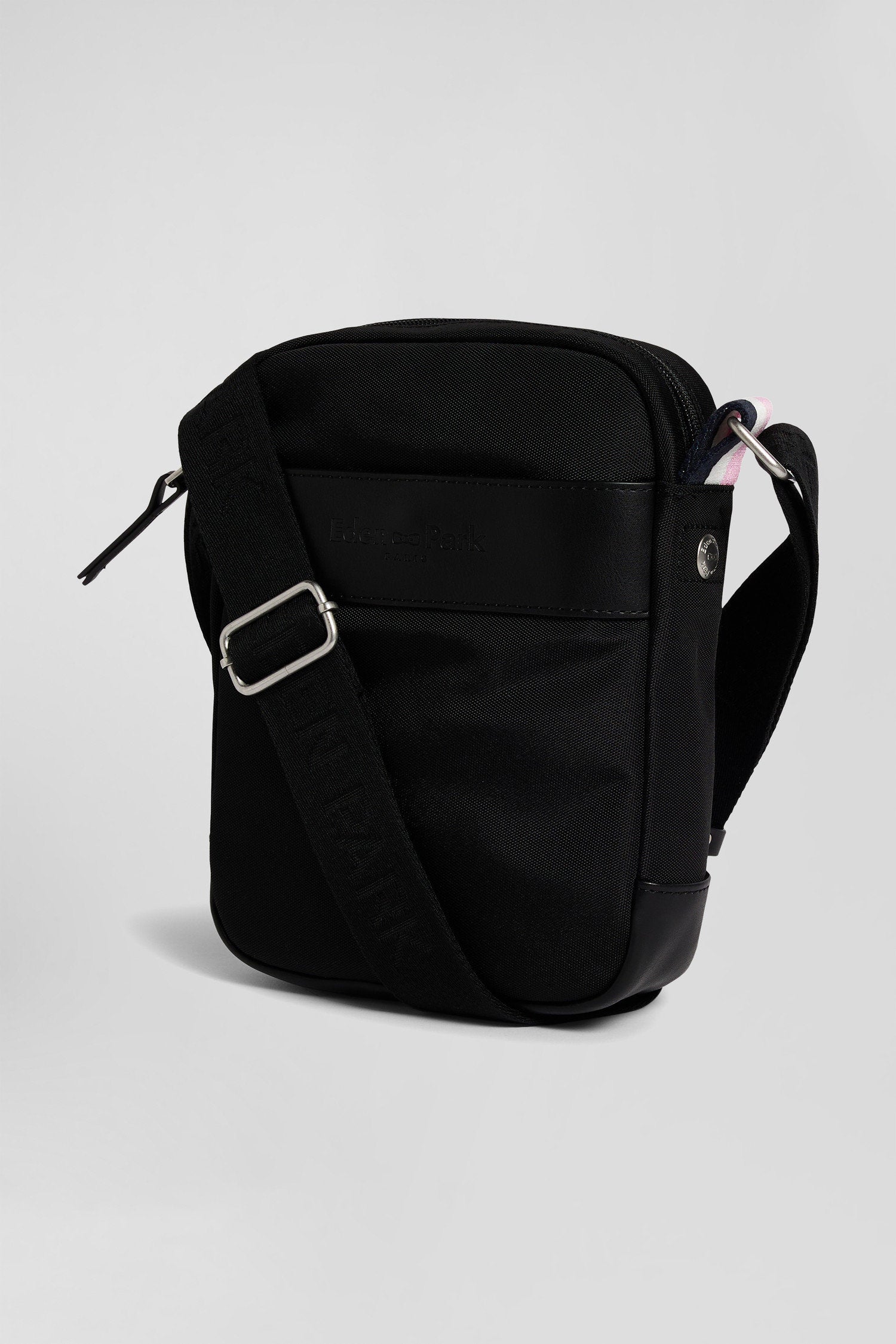 Black Messenger Bag_04