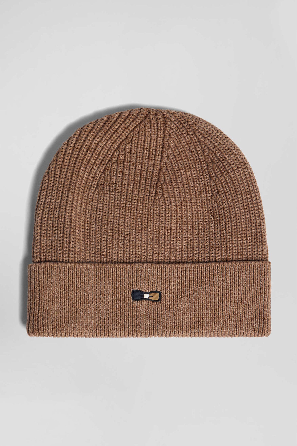 Camel Knitted Cotton Beanie with Tricolour Details_H24CHABN0006_BEF4_01