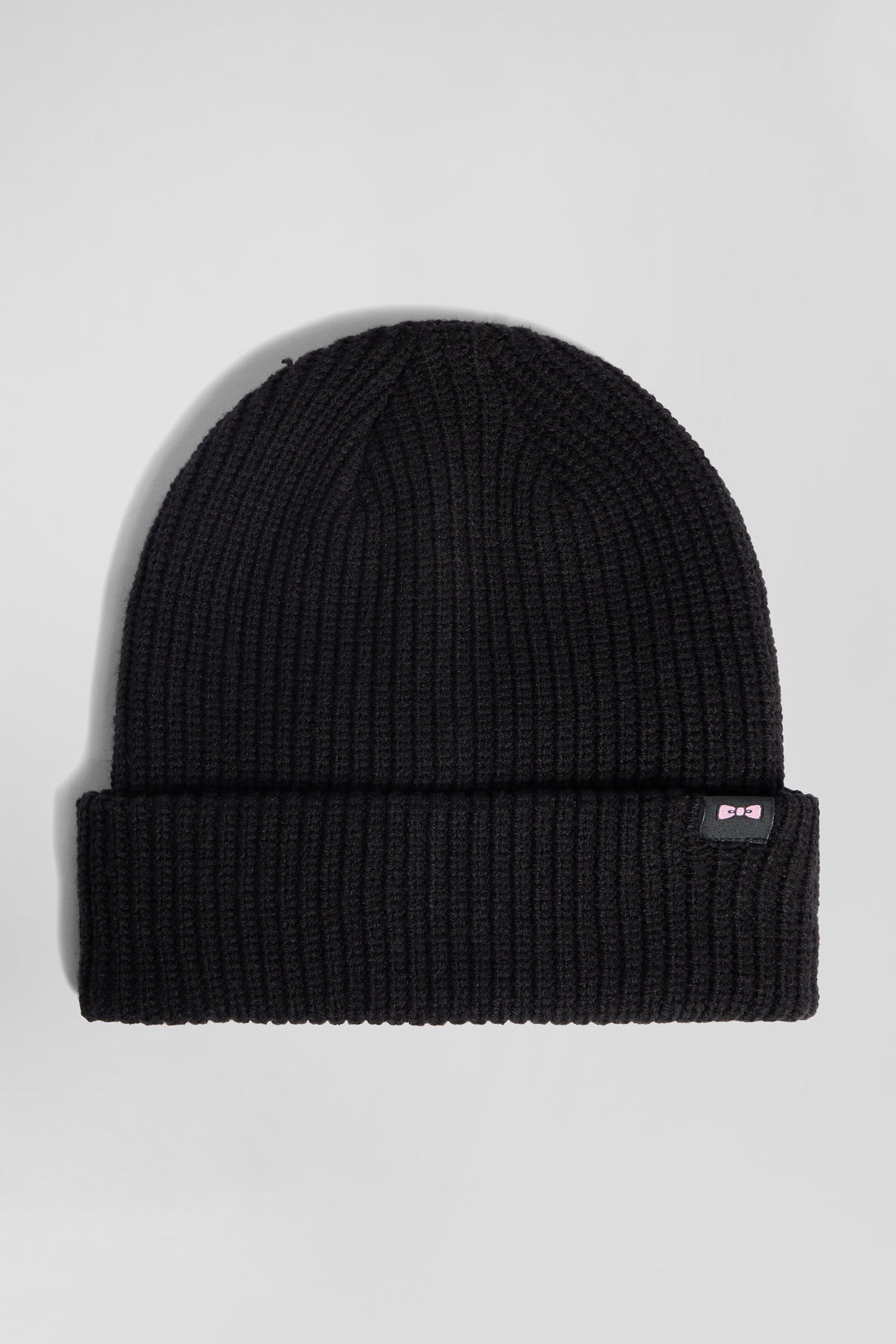 Black Knitted Beanie with Bow Tie Embroidery_H24CHABN0014_NO_02