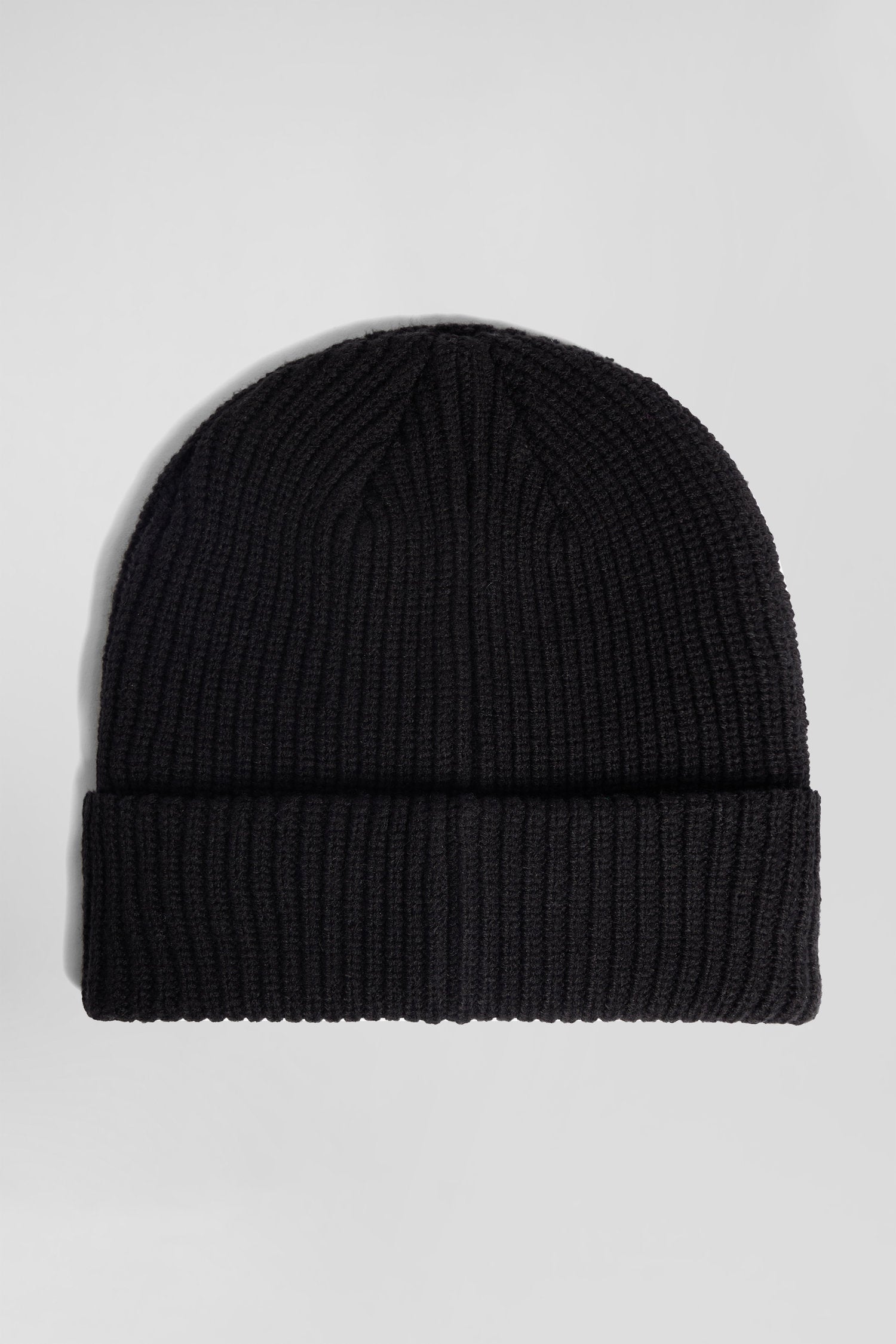 Black Knitted Beanie with Bow Tie Embroidery_H24CHABN0014_NO_03