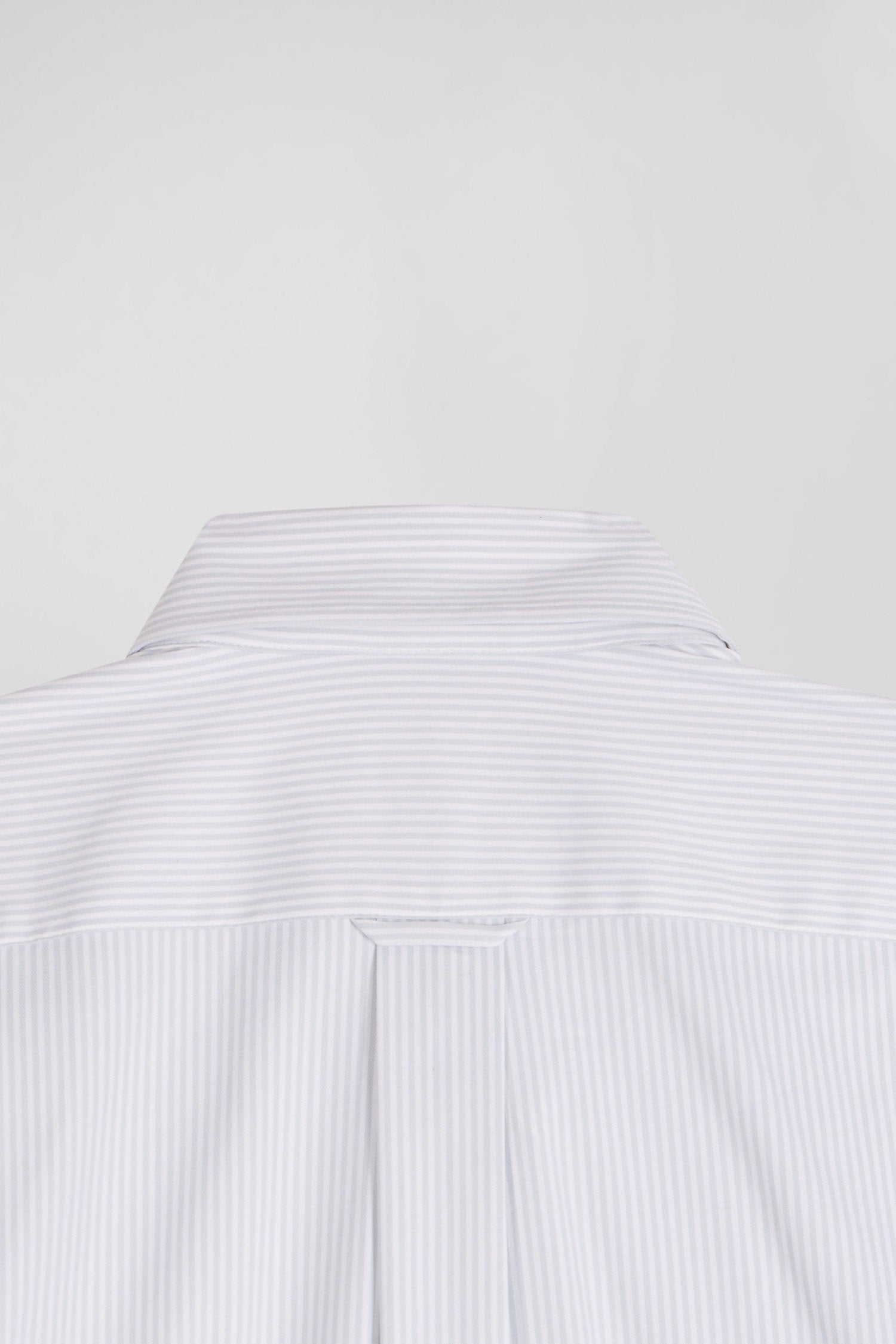 Regular Green Cotton Poplin Shirt with Baton Stripes_H24CHECL0052_VEC19_09