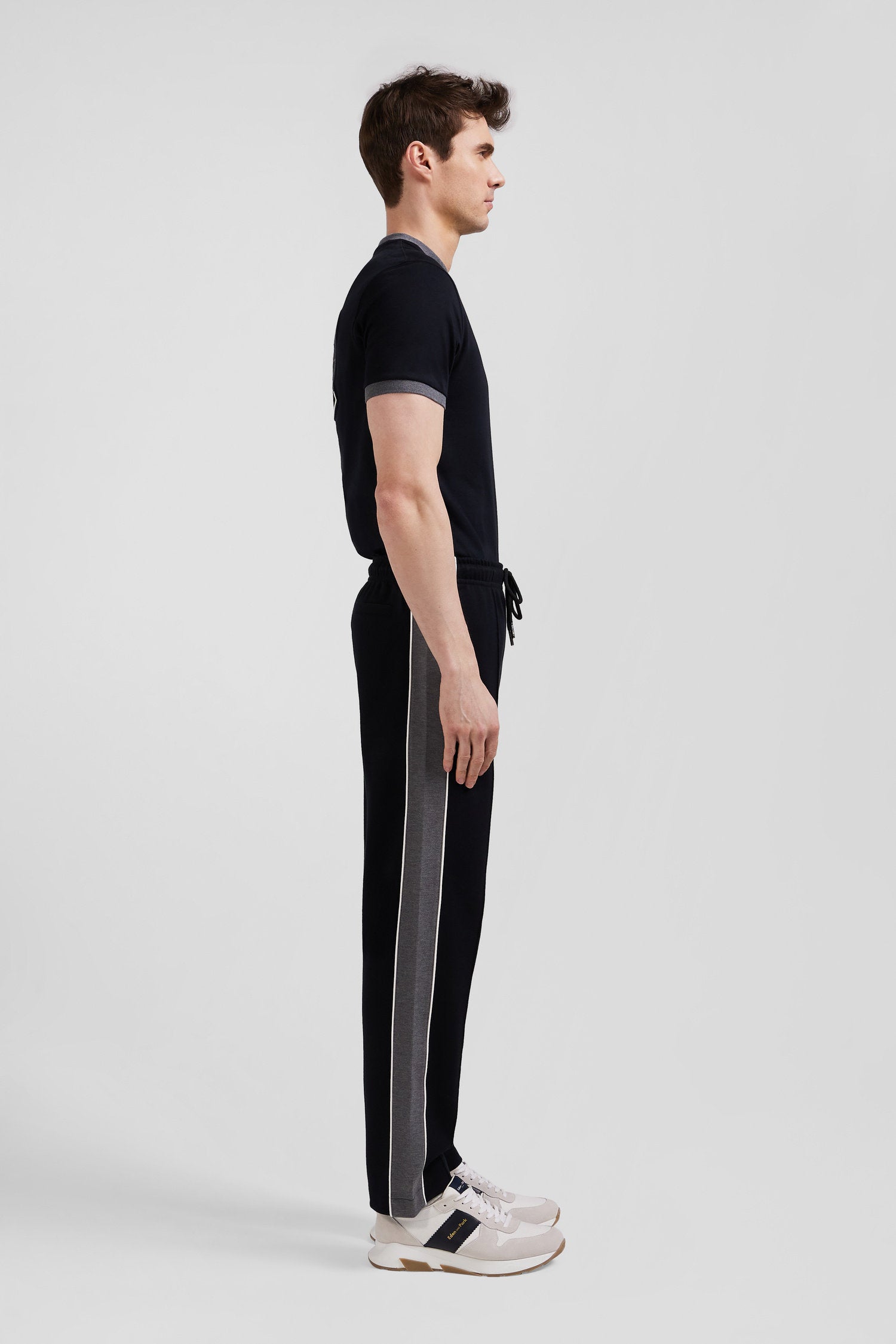 Regular Black Mixed Cotton Jogging Bottoms with Leg Piping_H24MAIJO0006_NO_08