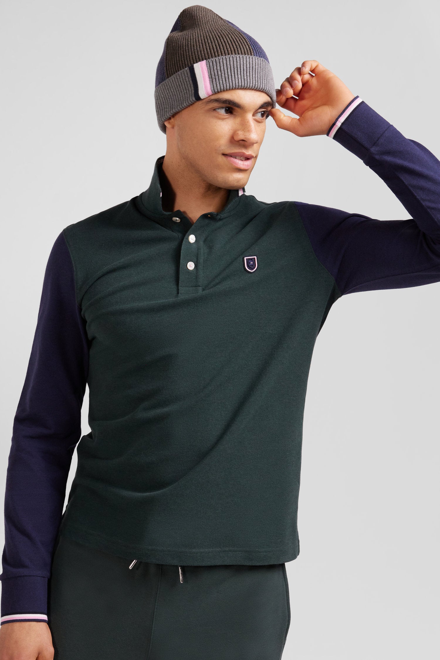 Regular Green Long-Sleeved Cotton PiquŽ Polo Shirt with Jacquard Collar and Rubber Badge_H24MAIPL0020_VEF18_01