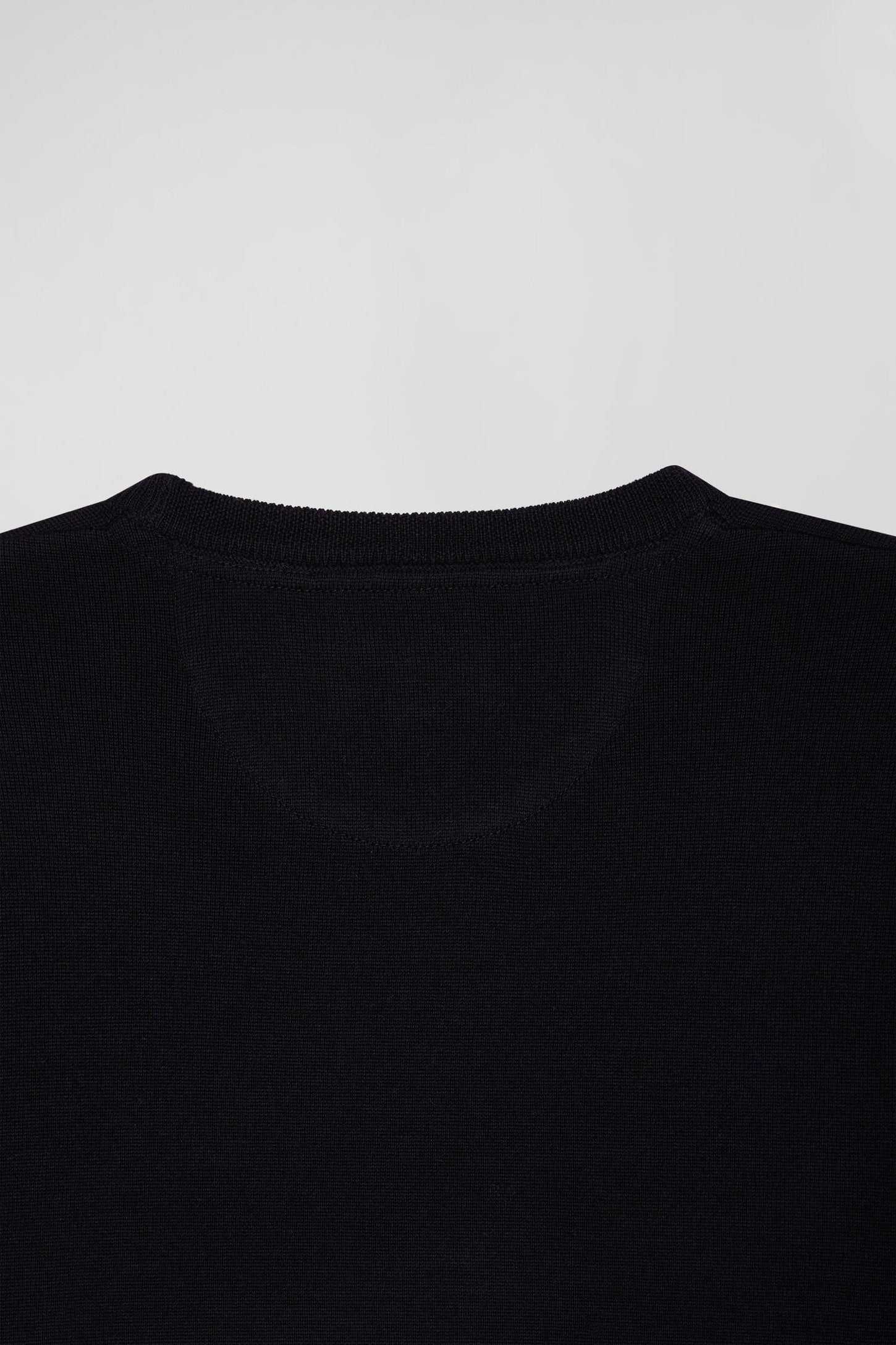 Regular Navy Blue Merino Wool V-Neck Jumper_08