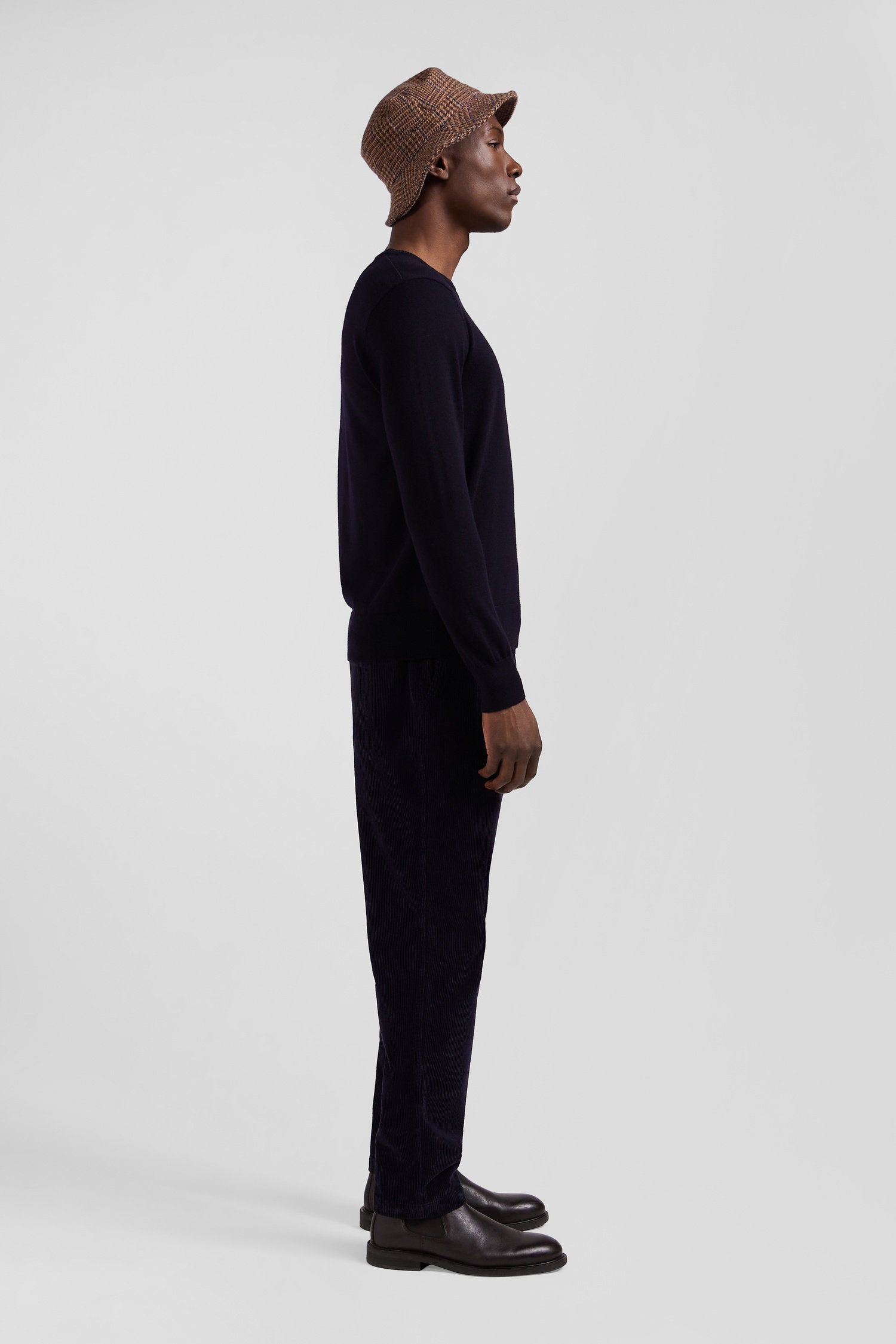 Regular Navy Blue Merino Wool V-Neck Jumper_09