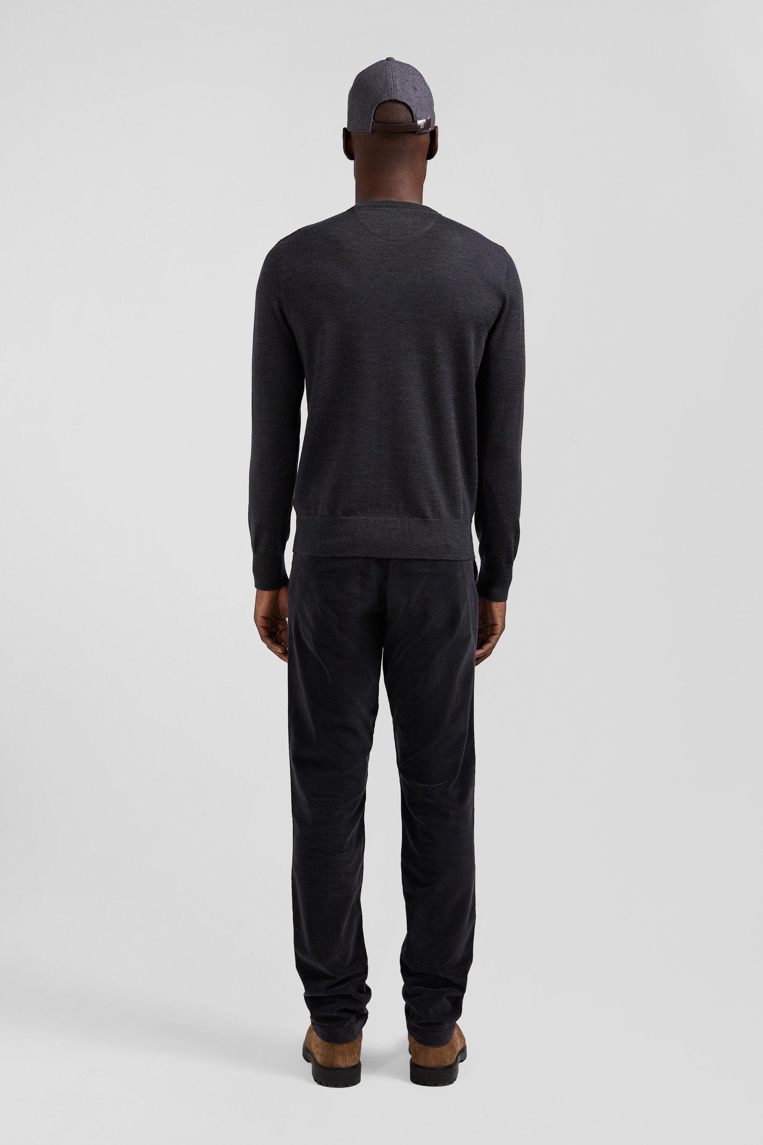 Regular Anthracite Grey Merino Wool V-Neck Jumper_03