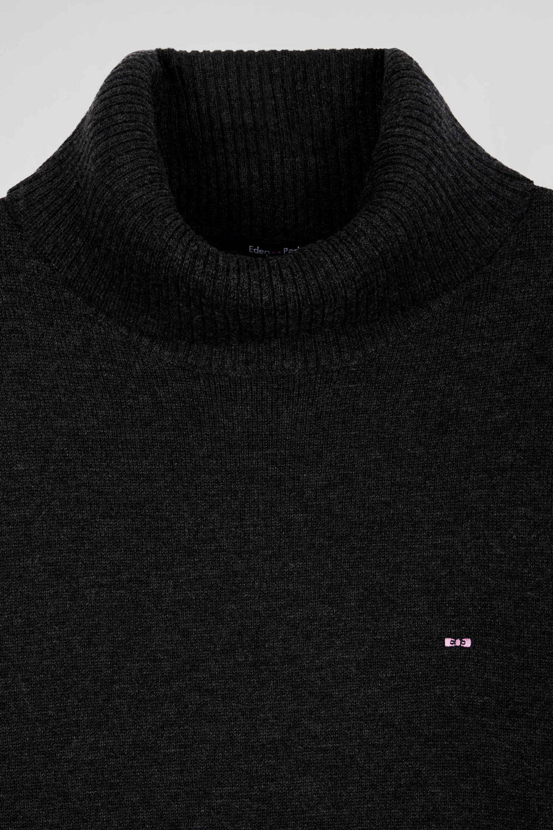 Regular Black Merino Wool Turtleneck Jumper_H24MAIPU0012_NO_06