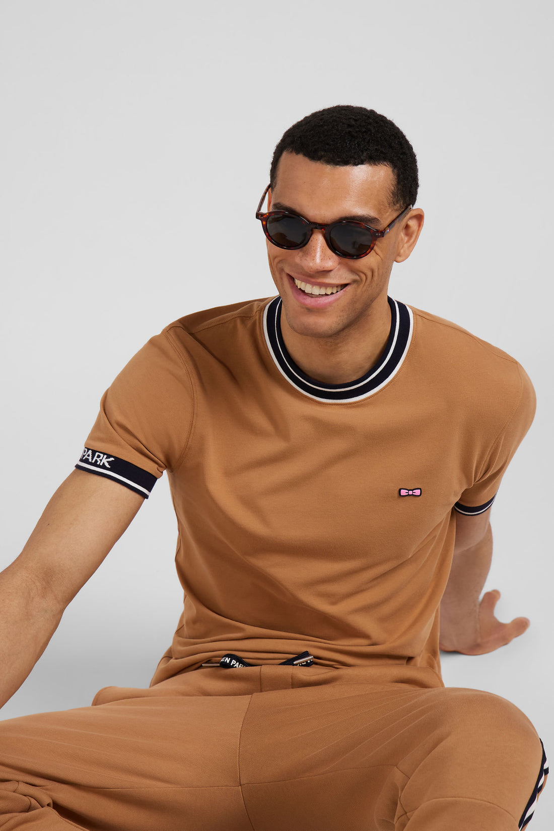 Slim Camel Short-Sleeved Cotton T-Shirt With Eden Park Ribs_01