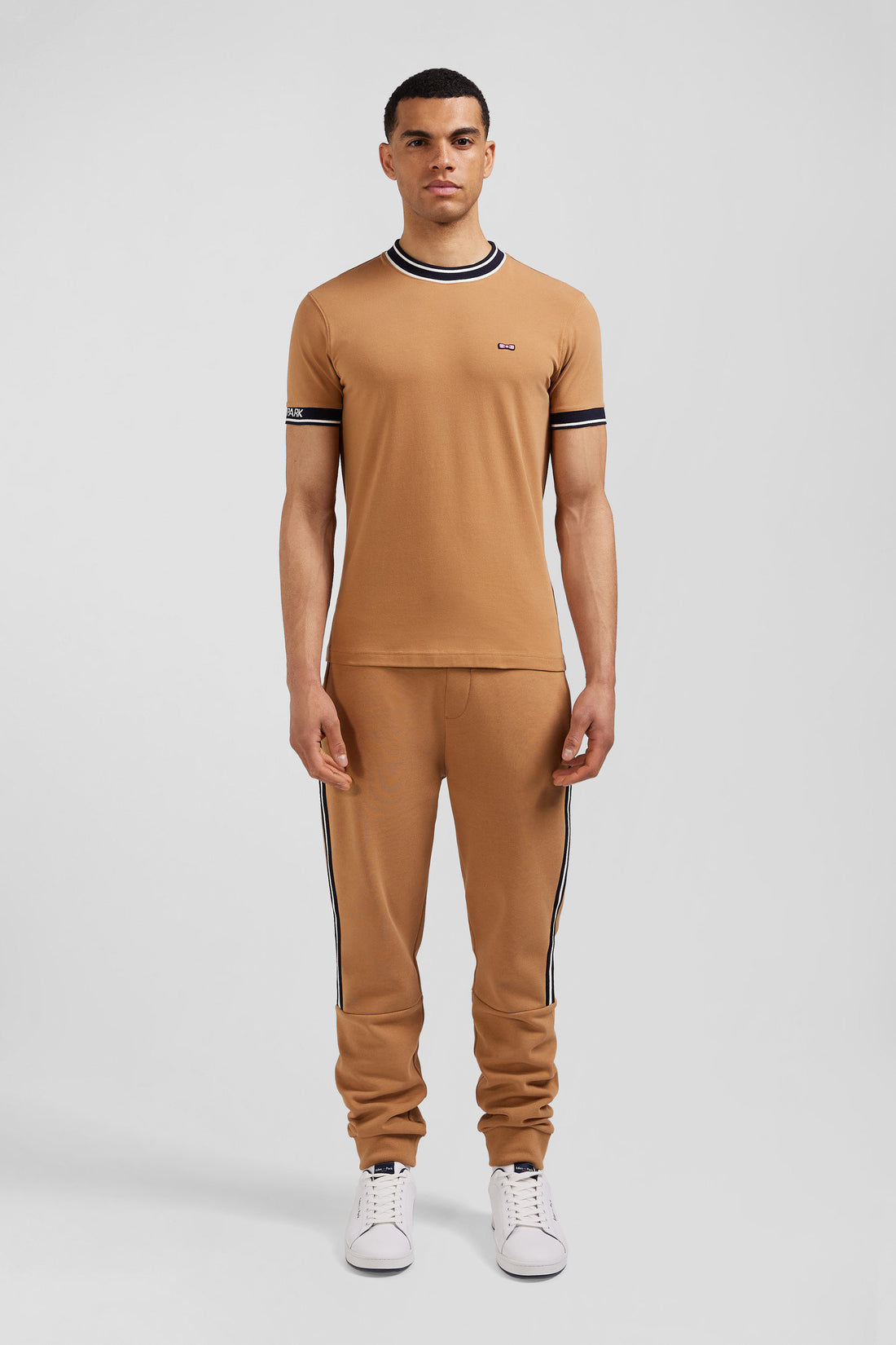 Slim Camel Short-Sleeved Cotton T-Shirt With Eden Park Ribs_02