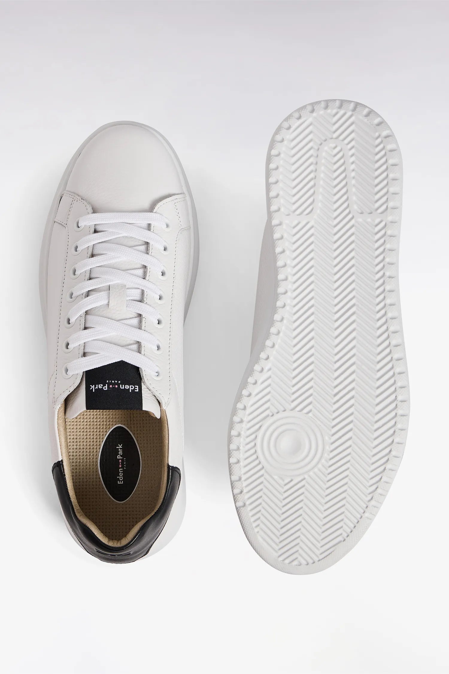 Eden Park_0_White and Navy Pebbled Leather Low-Top Sneakers_H25CHSTE0004_BC_03