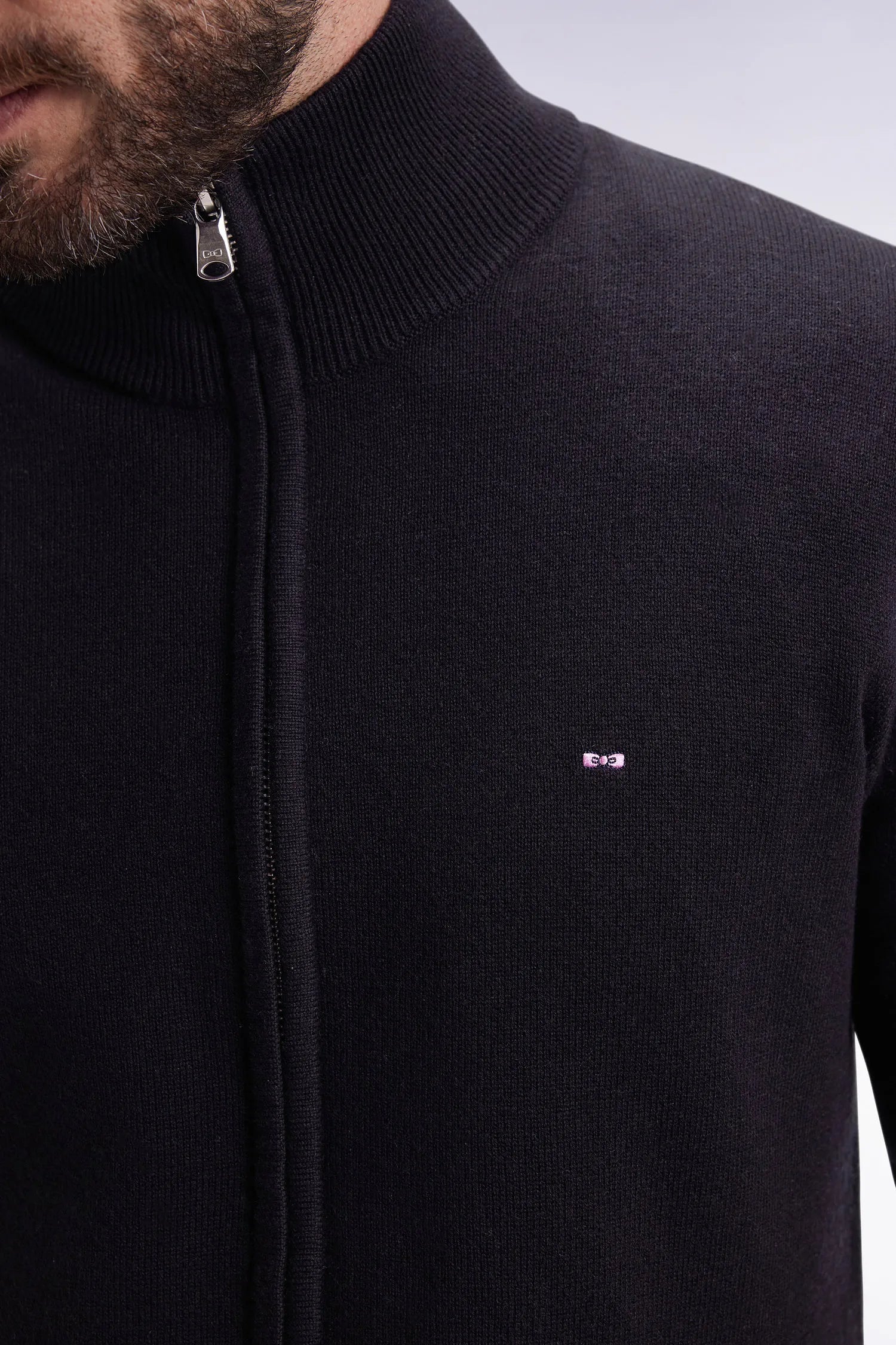 Eden Park_Black_Straight Cut Black Wool and Cotton Zip-Up Cardigan_H25MAICA0001_NO_03