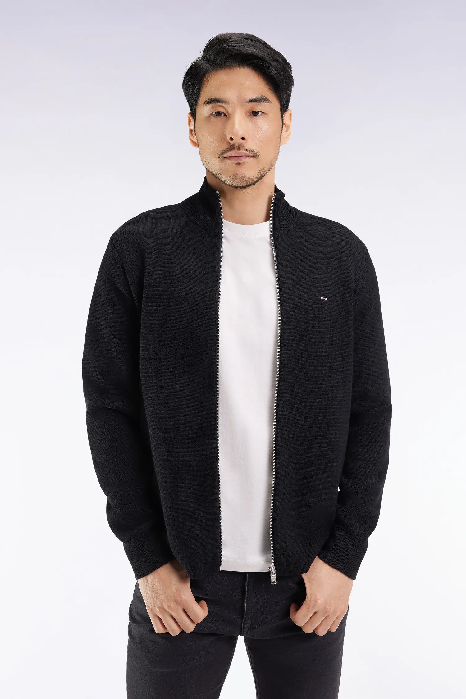 Eden Park_Black_Straight Cut Black Merino Wool Cardigan_H25MAICA0007_NO_01