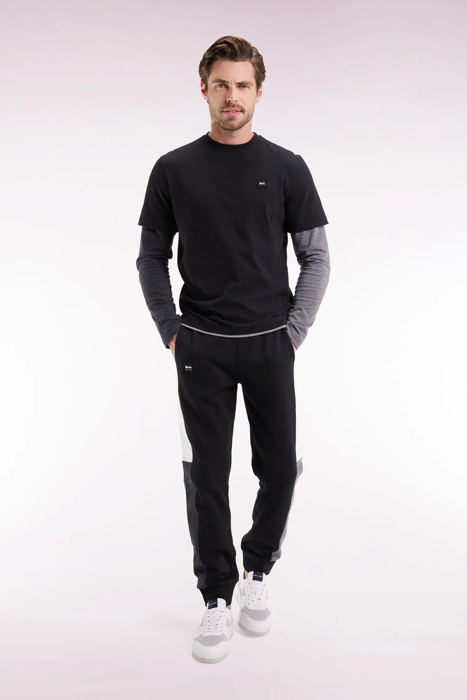 Eden Park_Black_Black Colorblock Brushed Fleece Joggers with Straight Fit_H25MAIJO0009_NO_01