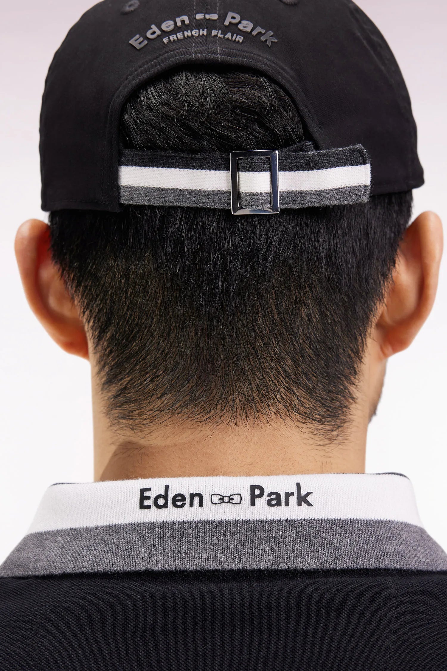 Eden Park_0_Short-Sleeved Polo Shirt in Black Cotton with Tricolour Details with a Loose Fit_H25MAIPC0025_NO_03