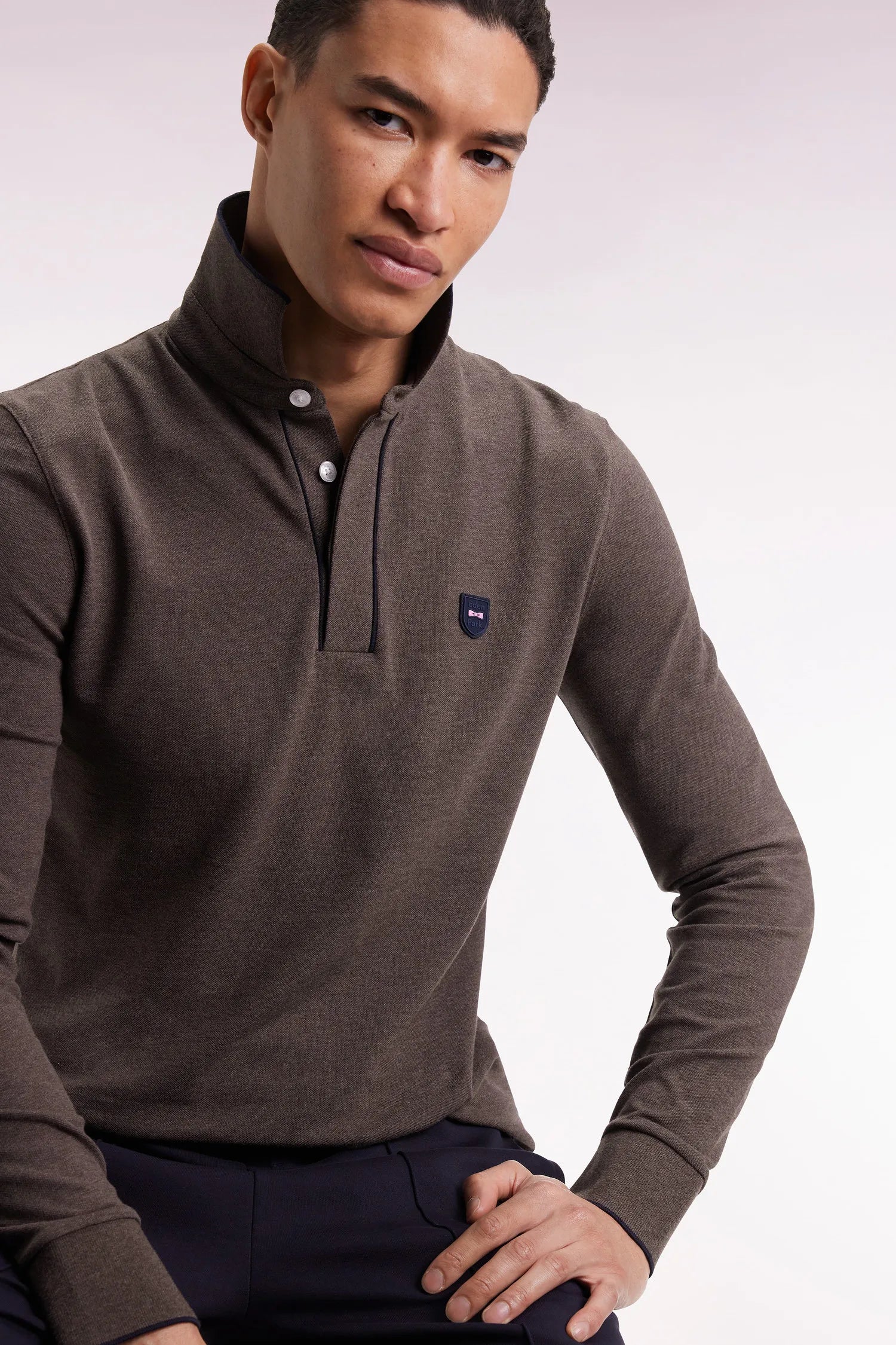 Eden Park_Brown_Long-Sleeved Polo Shirt in Brown Stretch Cotton with Slim Fit_H25MAIPL0008_MAM20_03