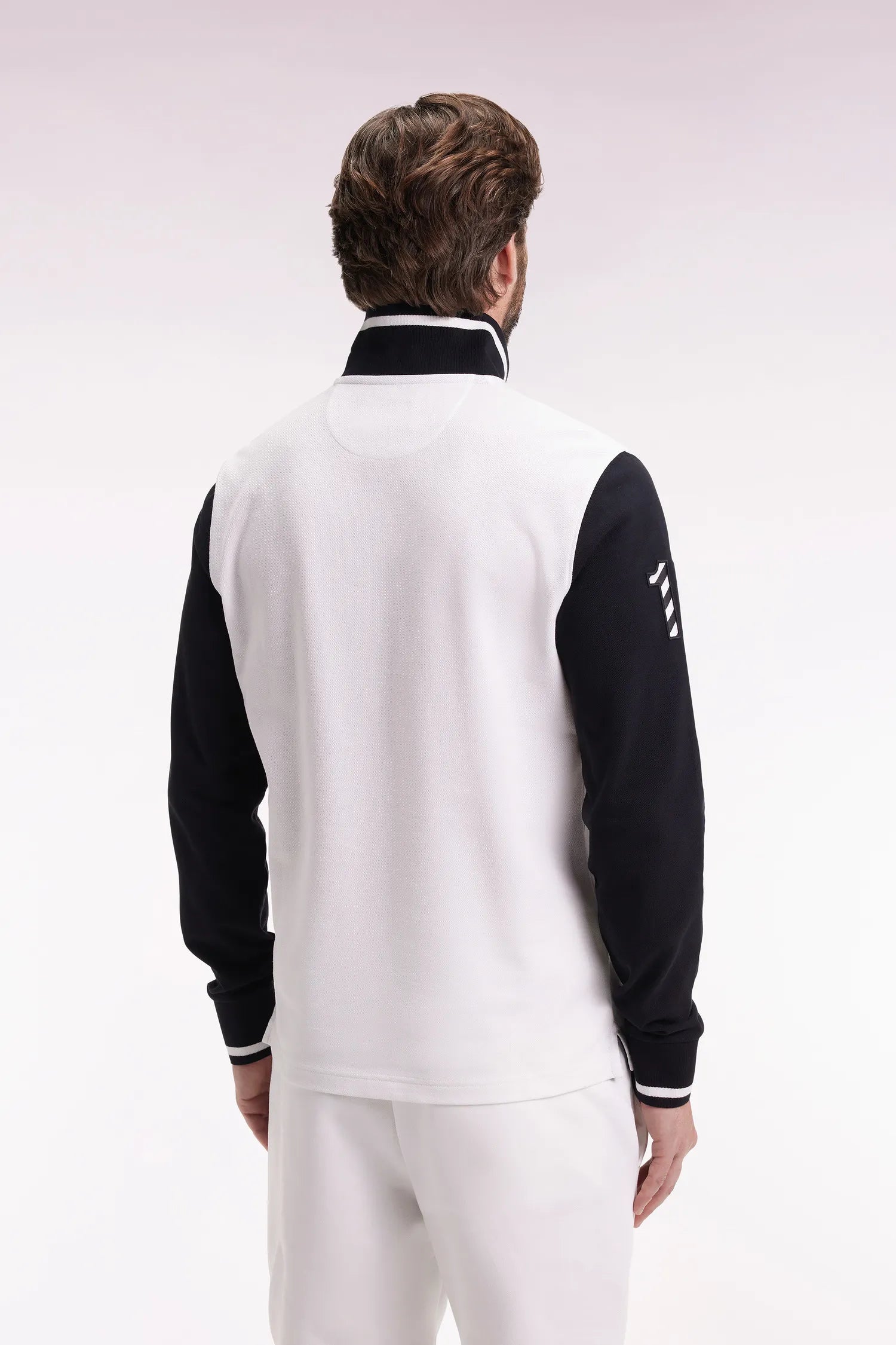 Eden Park_White_Two-Tone White Cotton PiquŽ Long-Sleeved Polo Shirt with Embroidery 10_H25MAIPL0023_ECC_05