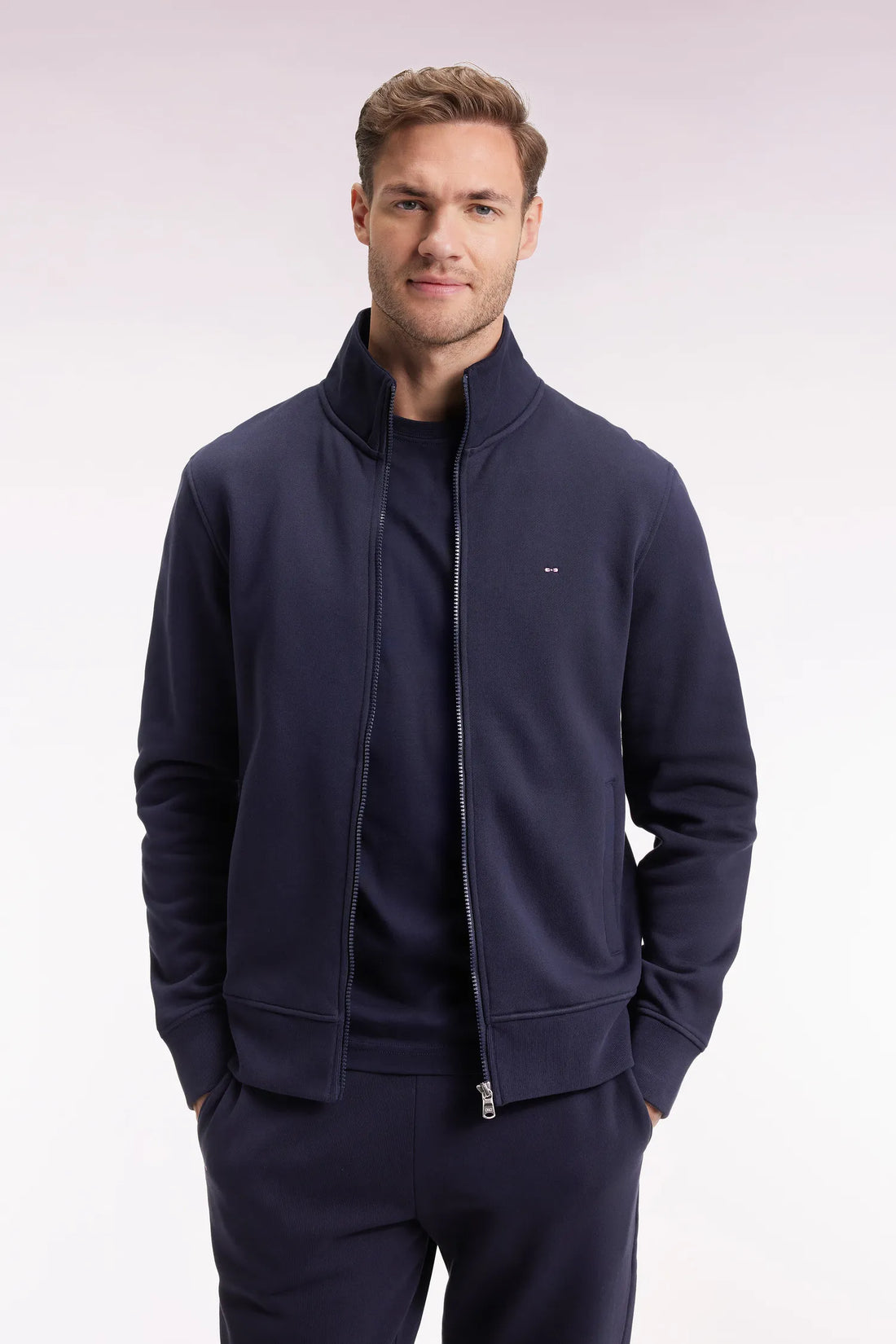 Eden Park_Blue_Zipped Navy Cotton Sweatshirt with a Straight Cut_H25MAISW0003_BLF_01
