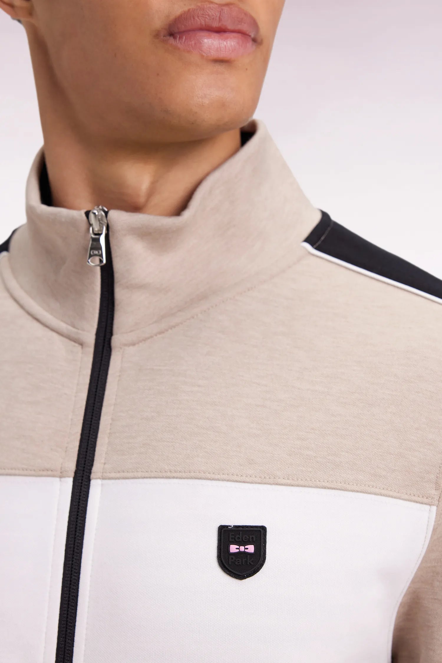 Eden Park_0_Two-Material Zipped Sweatshirt in Beige Quilted Nylon_H25MAISW0045_BEC13_03
