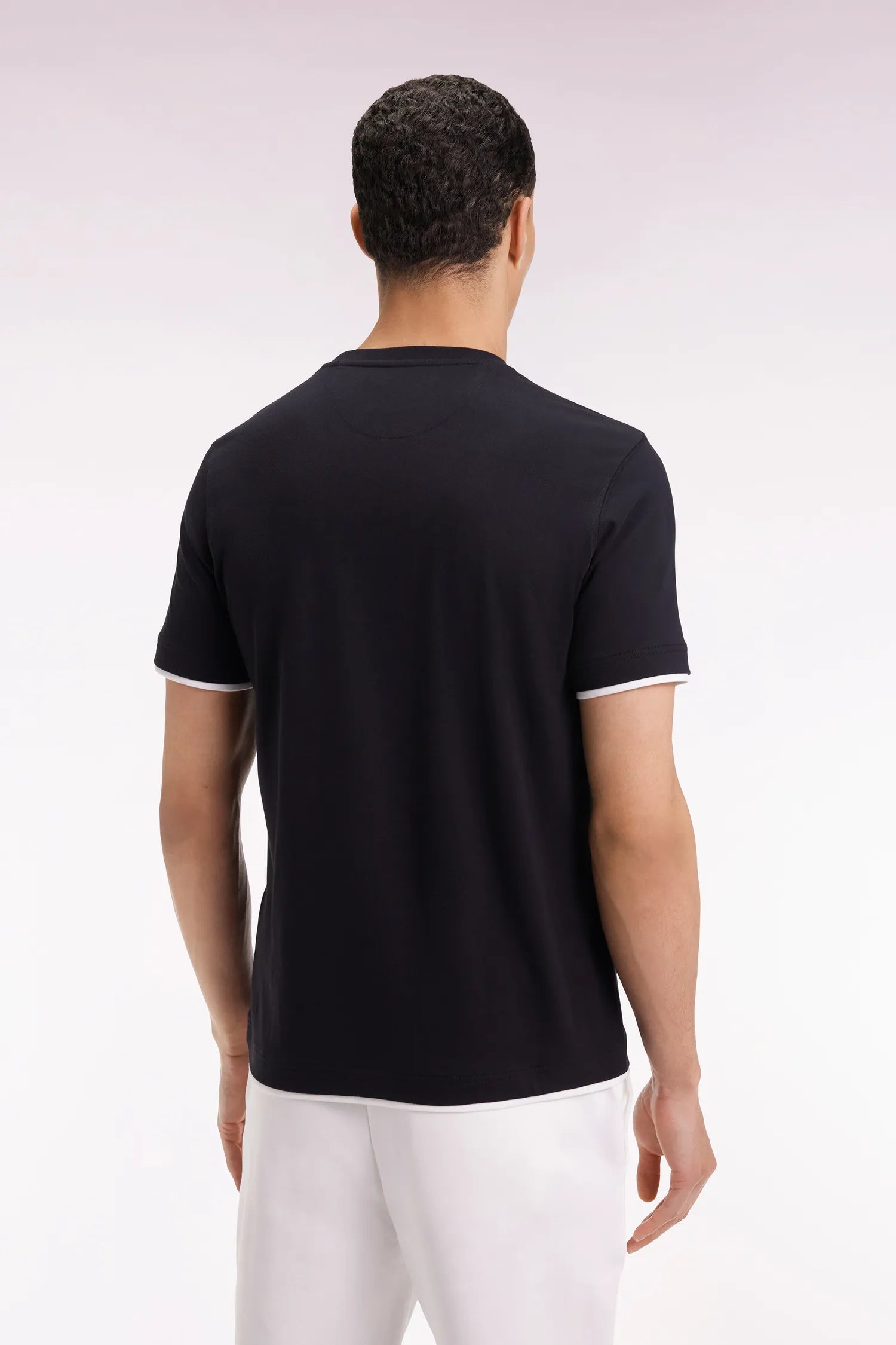 Eden Park_Black_Eden Park Embroidery Short-Sleeved T-Shirt in Black Cotton_H25MAITC0017_NO_04