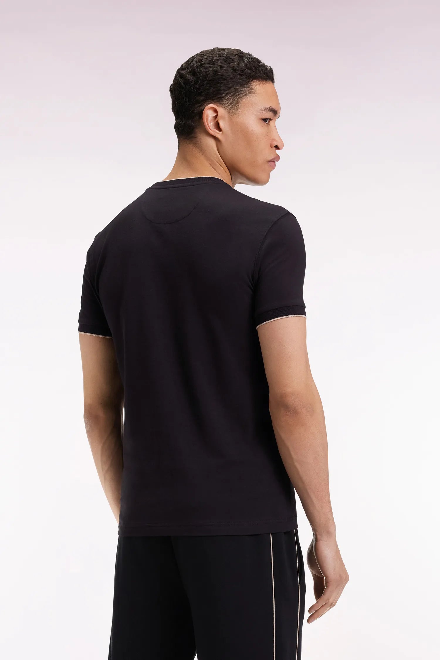 Eden Park_0_Short-Sleeved Black Stretch Cotton T-Shirt with Slim Fit_H25MAITC0029_NO_04