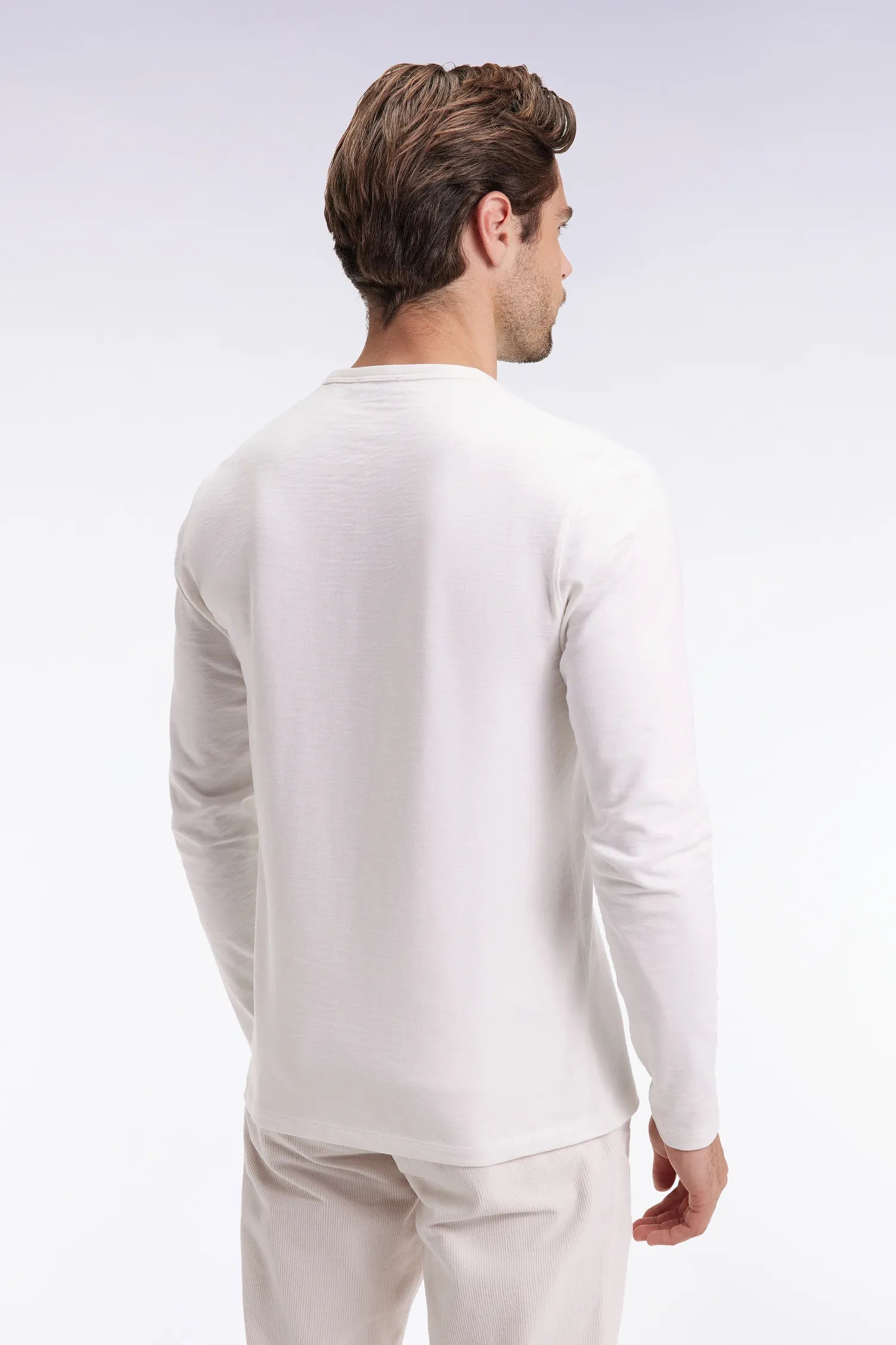 Eden Park_White_Ecru Slub Cotton Long-Sleeved T-Shirt_H25MAITL0006_ECC_05