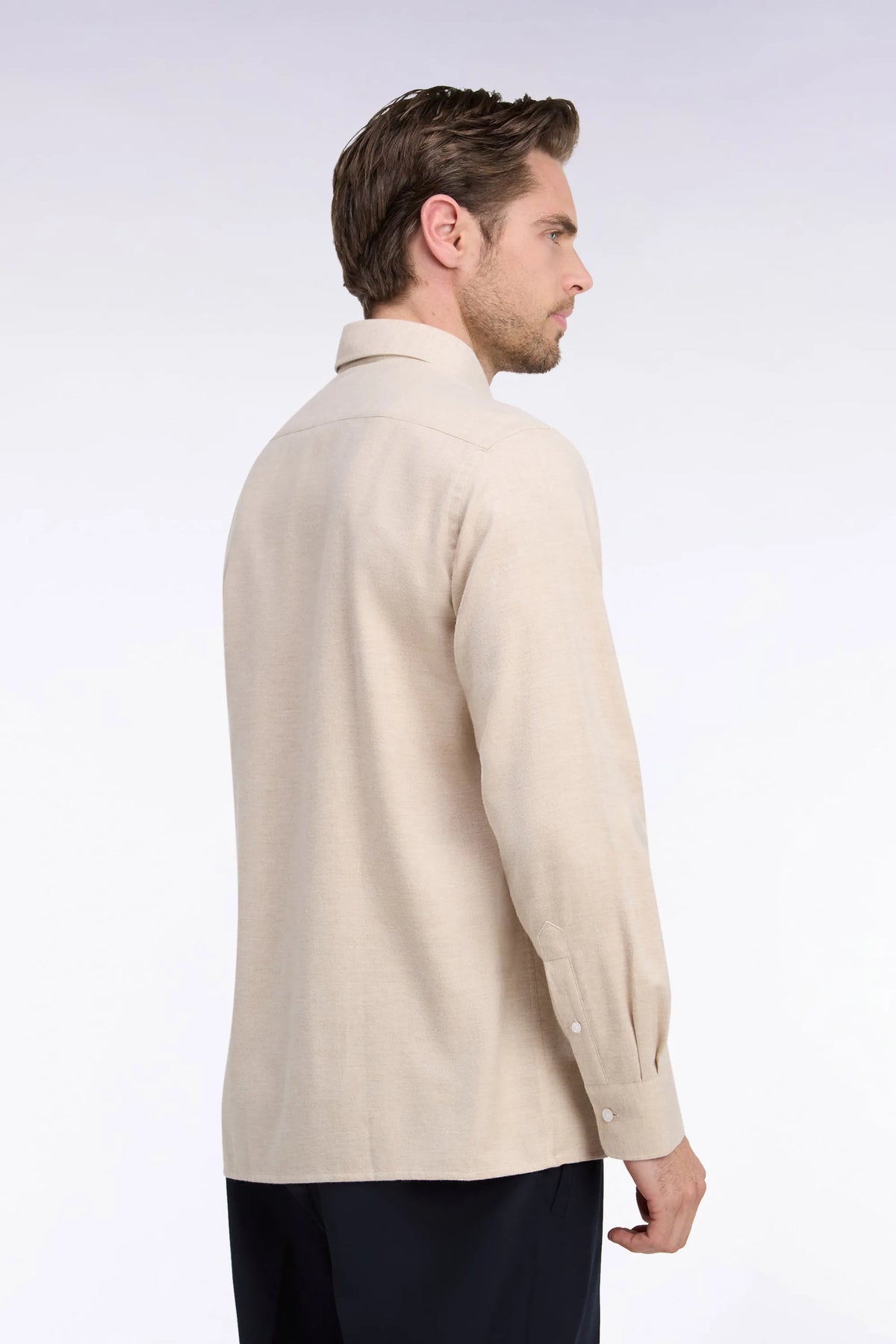 Eden Park  Men Plain Camel Cotton Shirt with a Straight Cut SKU: H26CHECL0051_MAM10 Image 04