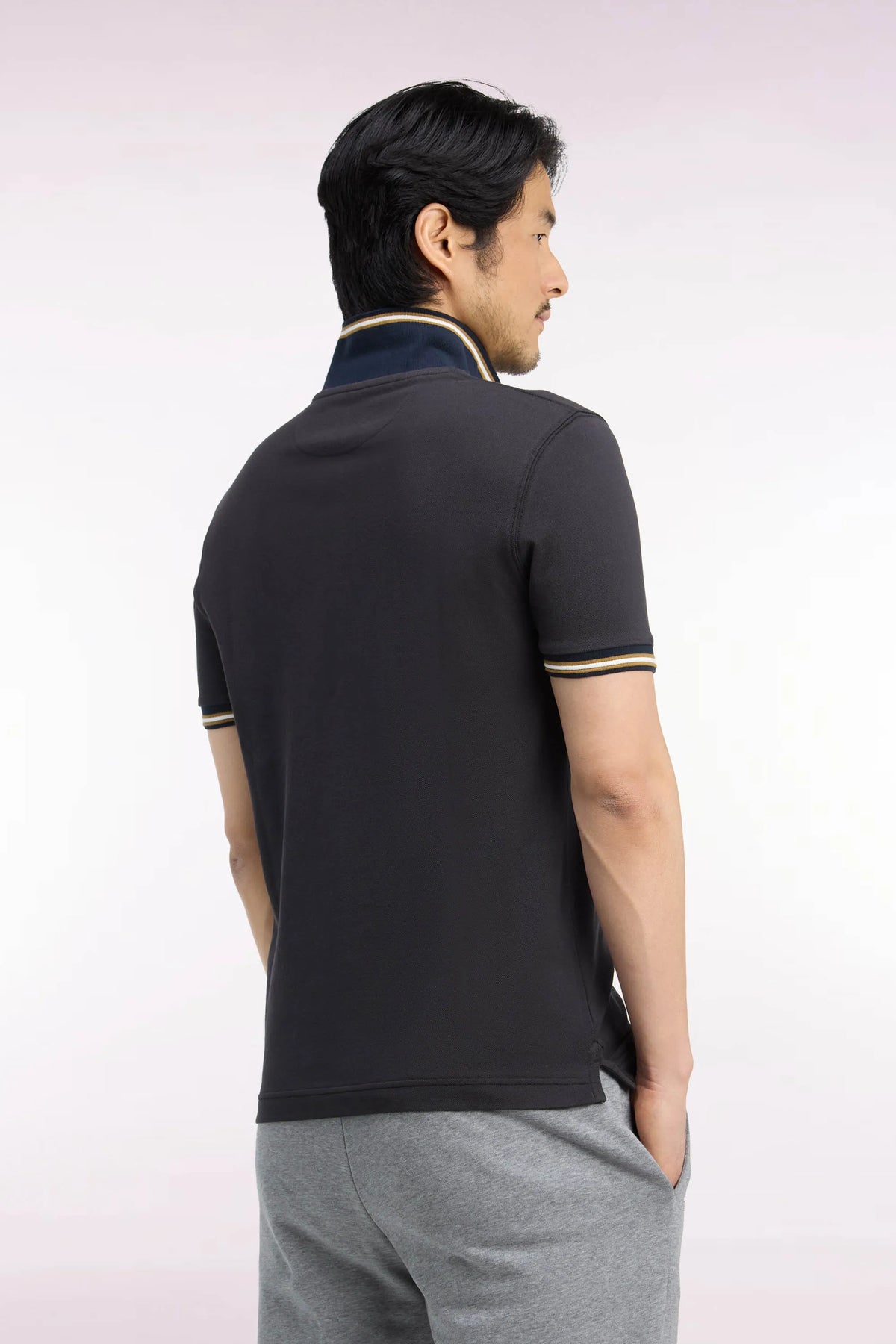 Eden Park  Men Short-Sleeved Polo Shirt in Brown Combed Cotton PiquŽ with Straight-Cut Patch SKU: H26MAIPC0035_MAF1 Image 04