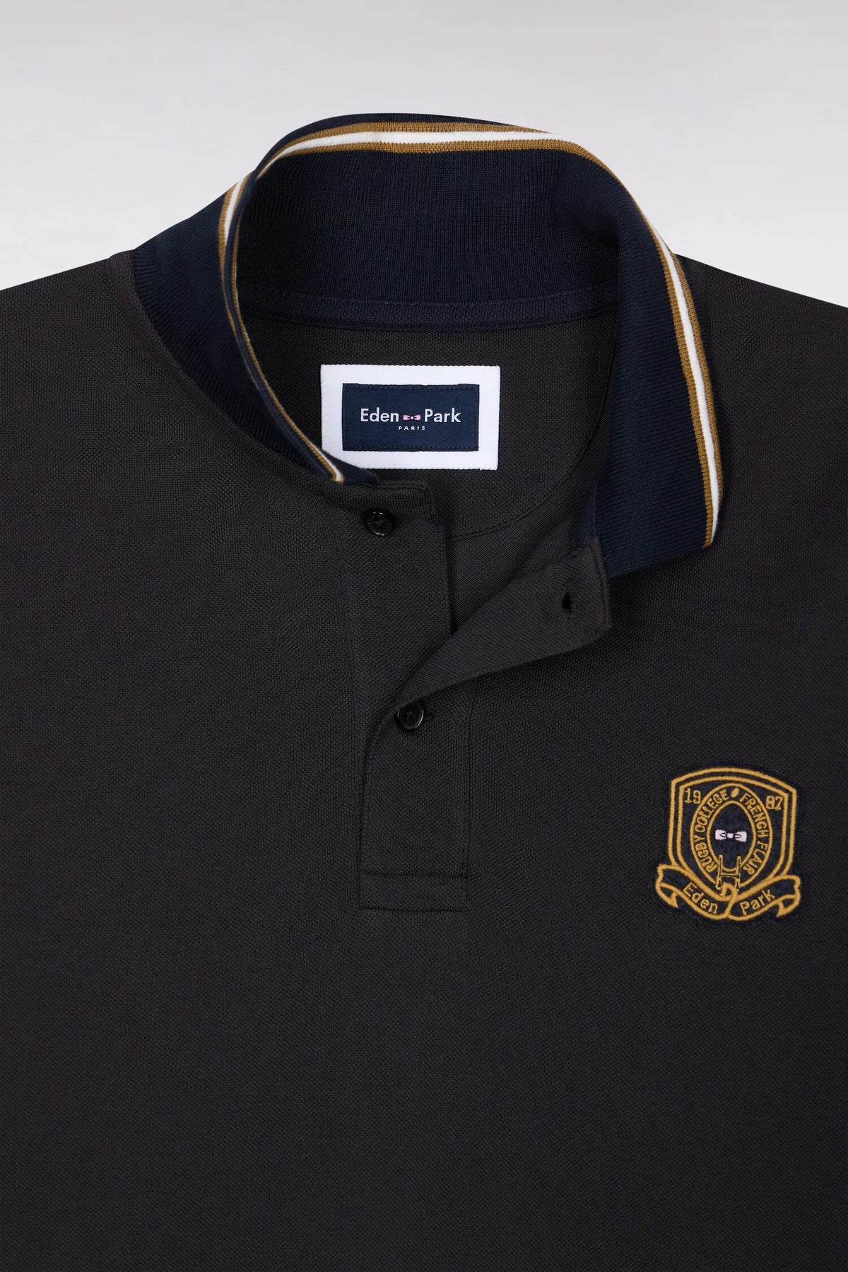 Eden Park  Men Short-Sleeved Polo Shirt in Brown Combed Cotton PiquŽ with Straight-Cut Patch SKU: H26MAIPC0035_MAF1 Image 05