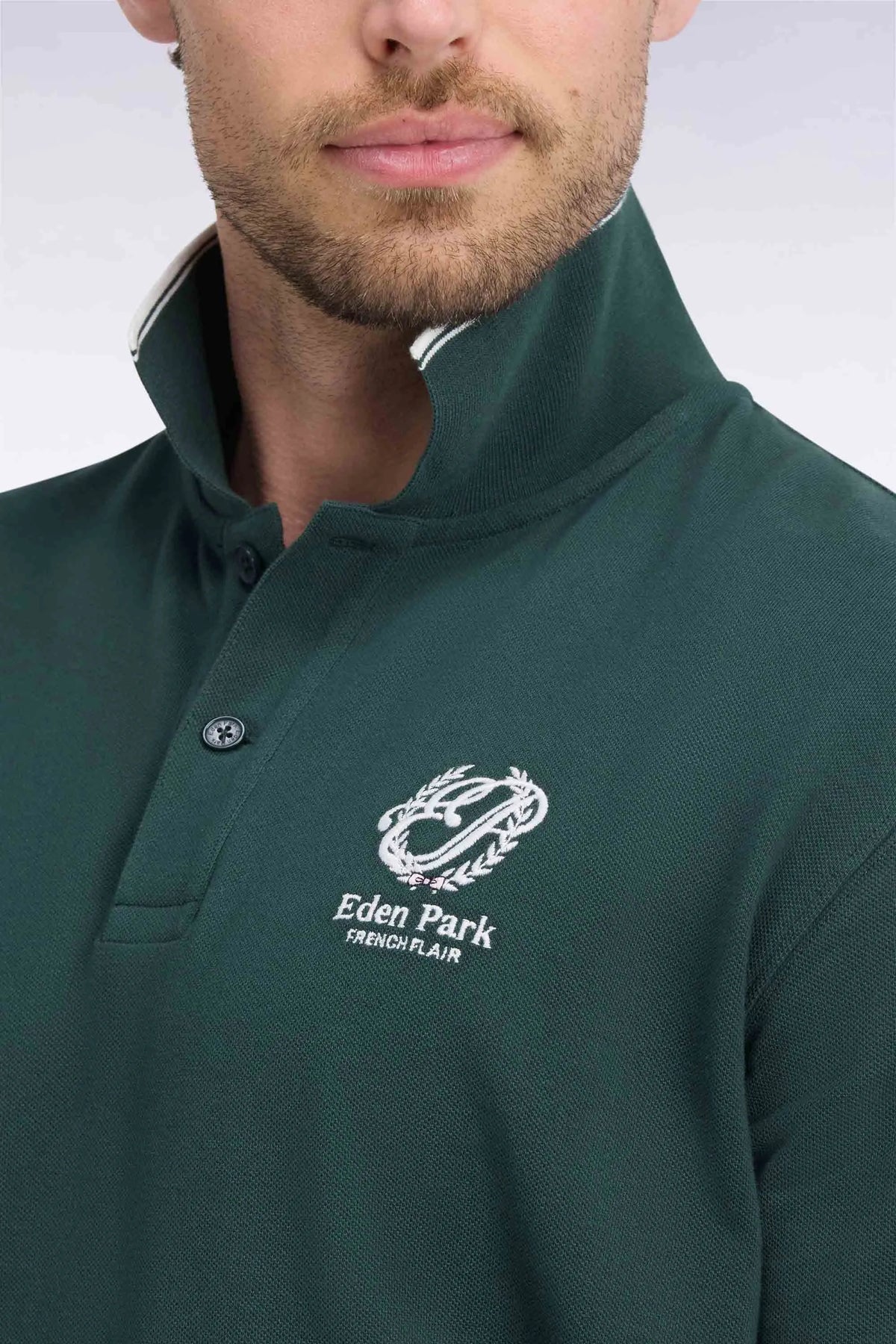 Eden Park  Men Short-Sleeved Polo Shirt in Green Cotton with Straight-Cut Patch SKU: H26MAIPC0037_KAF9 Image 06