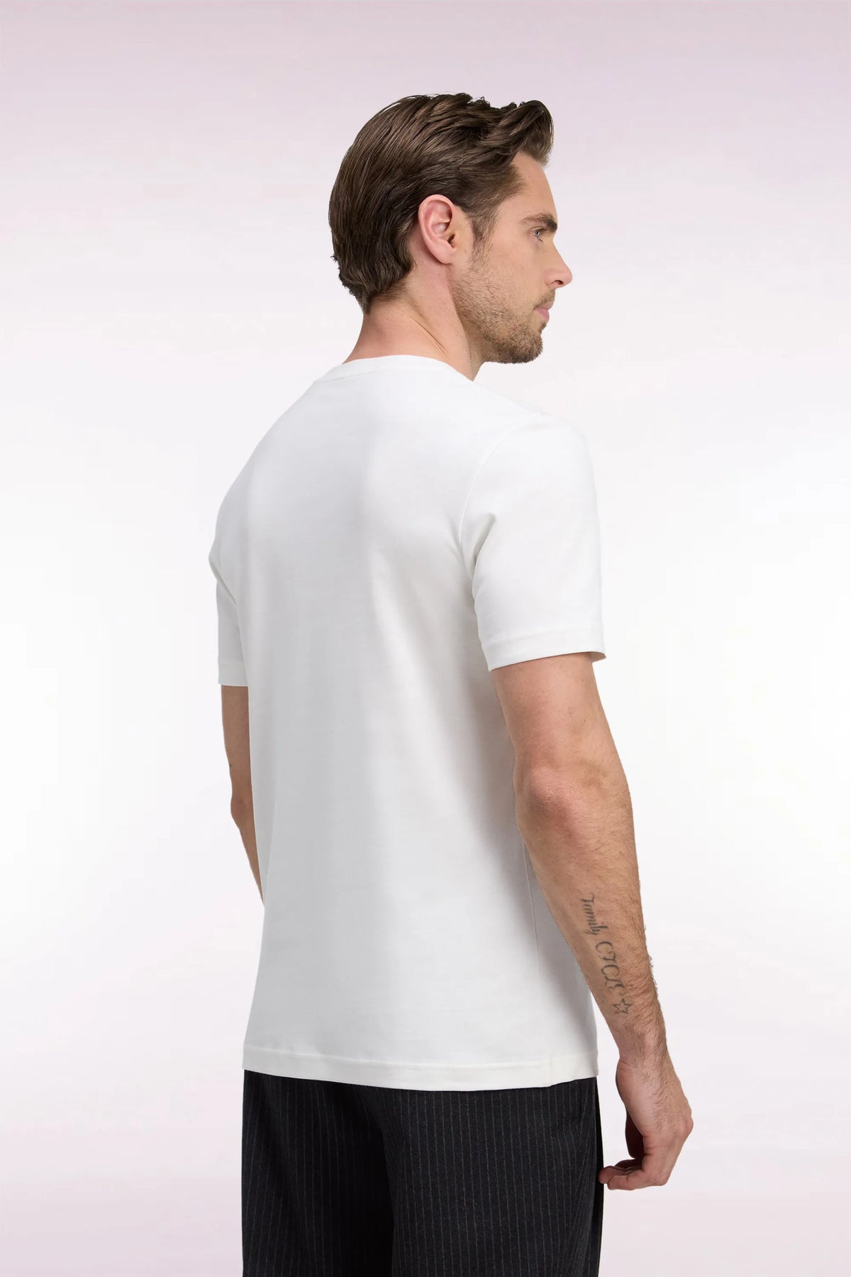 Eden Park  Men Short-Sleeved Straight-Cut Ecru Cotton T-Shirt SKU: H26MAITC0009_BEC15 Image 04