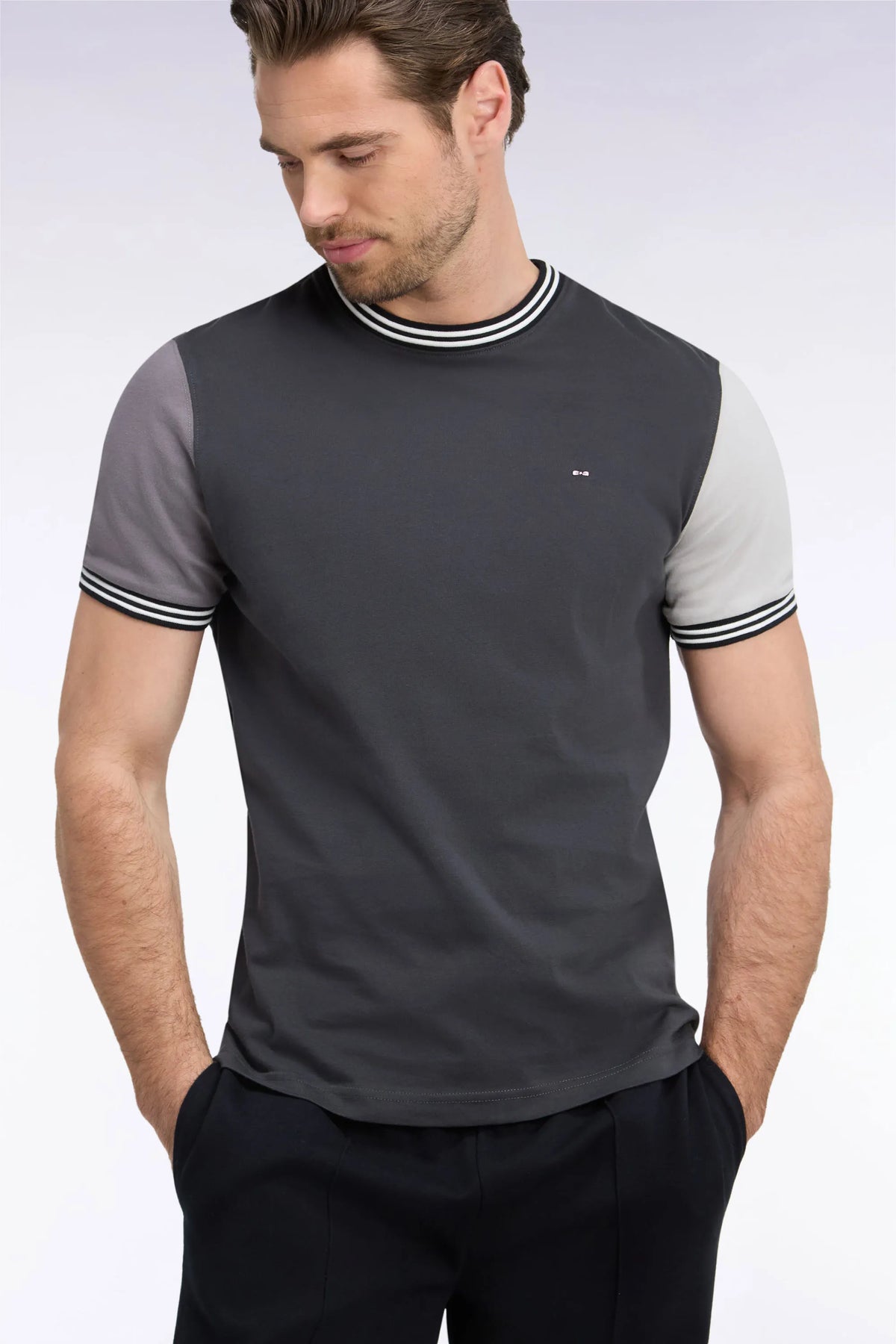 Eden Park  Men Two-Tone Grey Straight-Cut Short-Sleeved T-Shirt SKU: H26MAITC0020_GRF1 Image 03