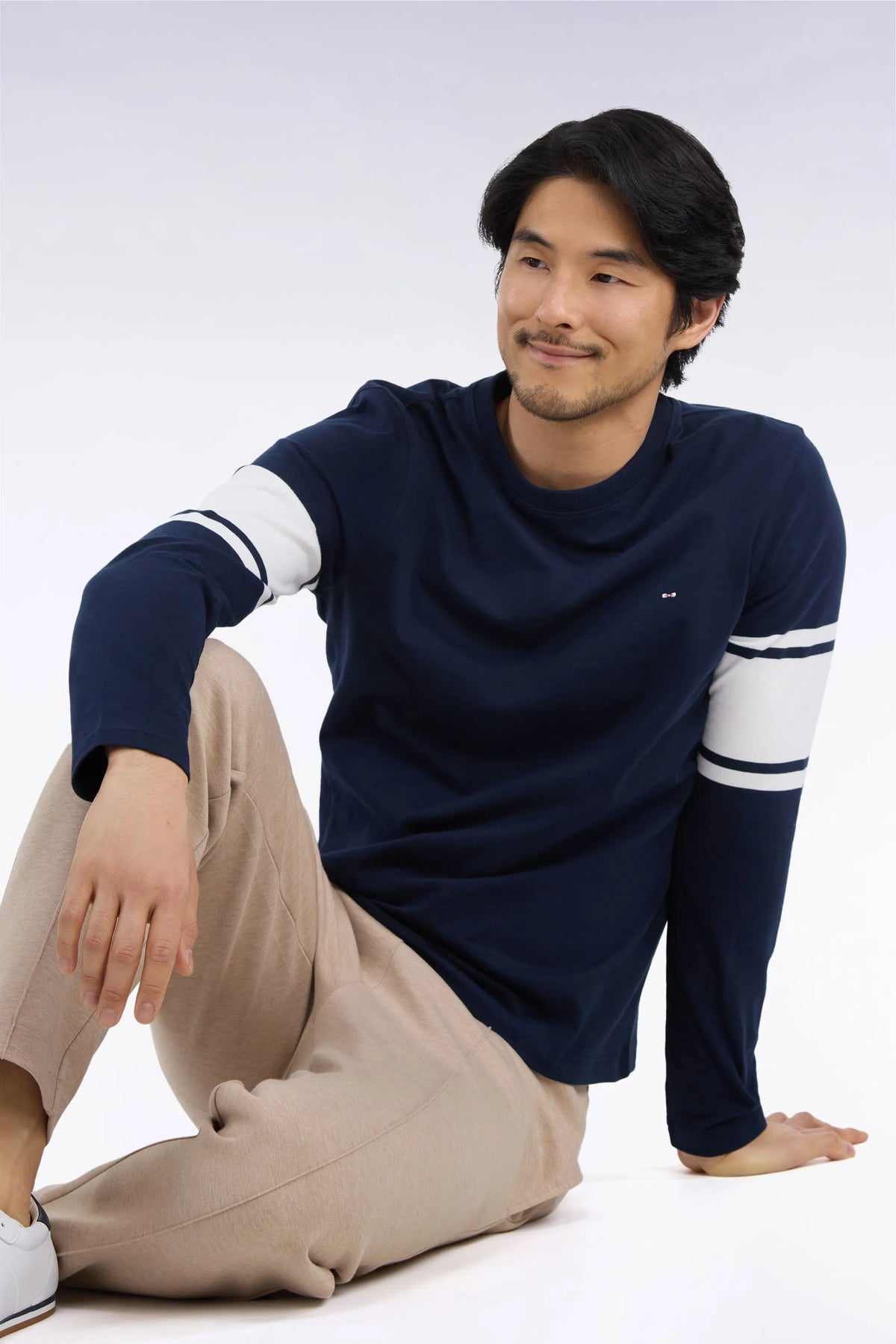 Eden Park  Men Straight-Cut Navy Combed Cotton Long-Sleeved T-Shirt SKU: H26MAITL0004_BLF Image 03